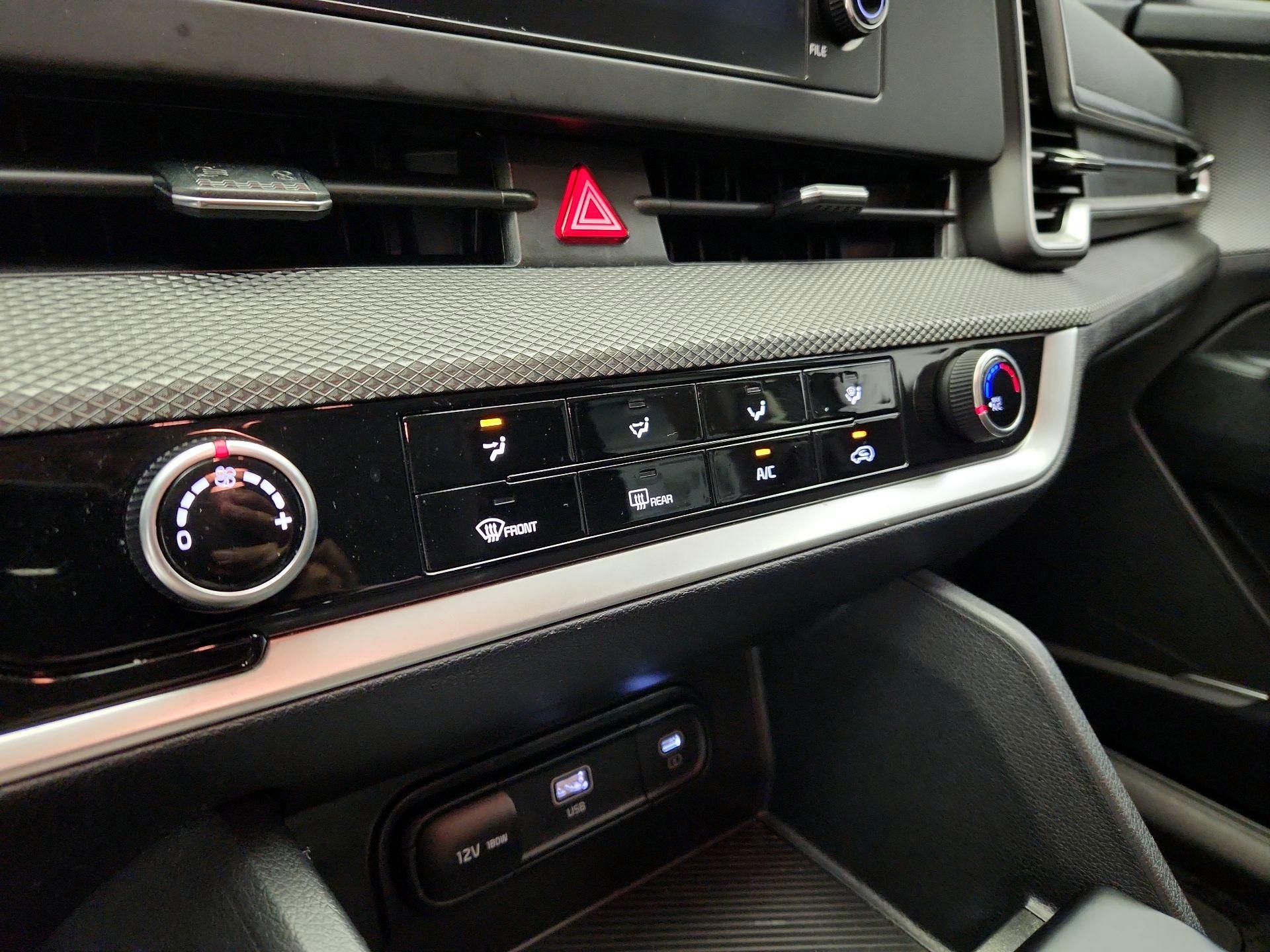 Thumbnail: 2025 Kia Sportage - 16