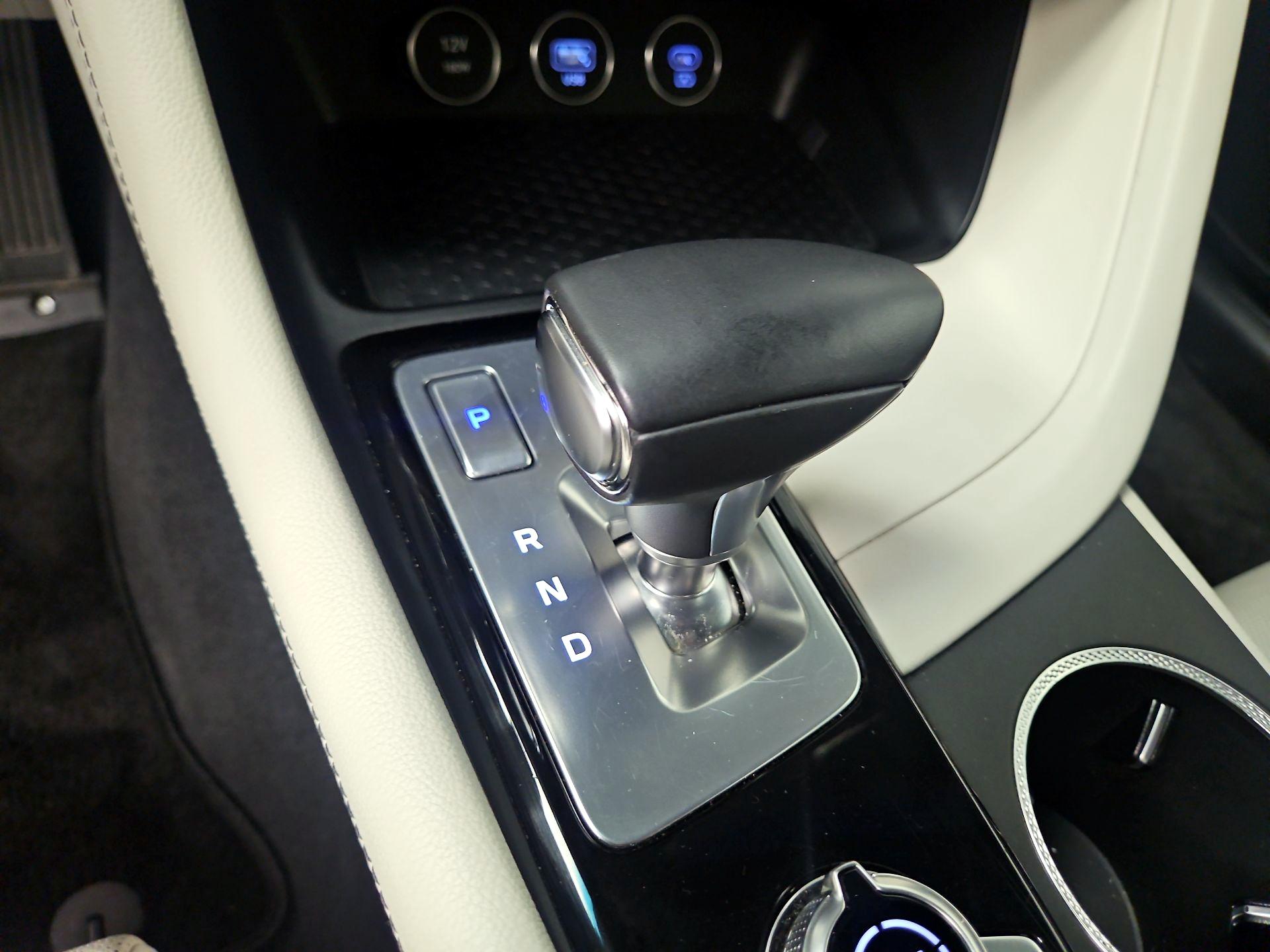 Thumbnail: 2025 Genesis G70 - 18