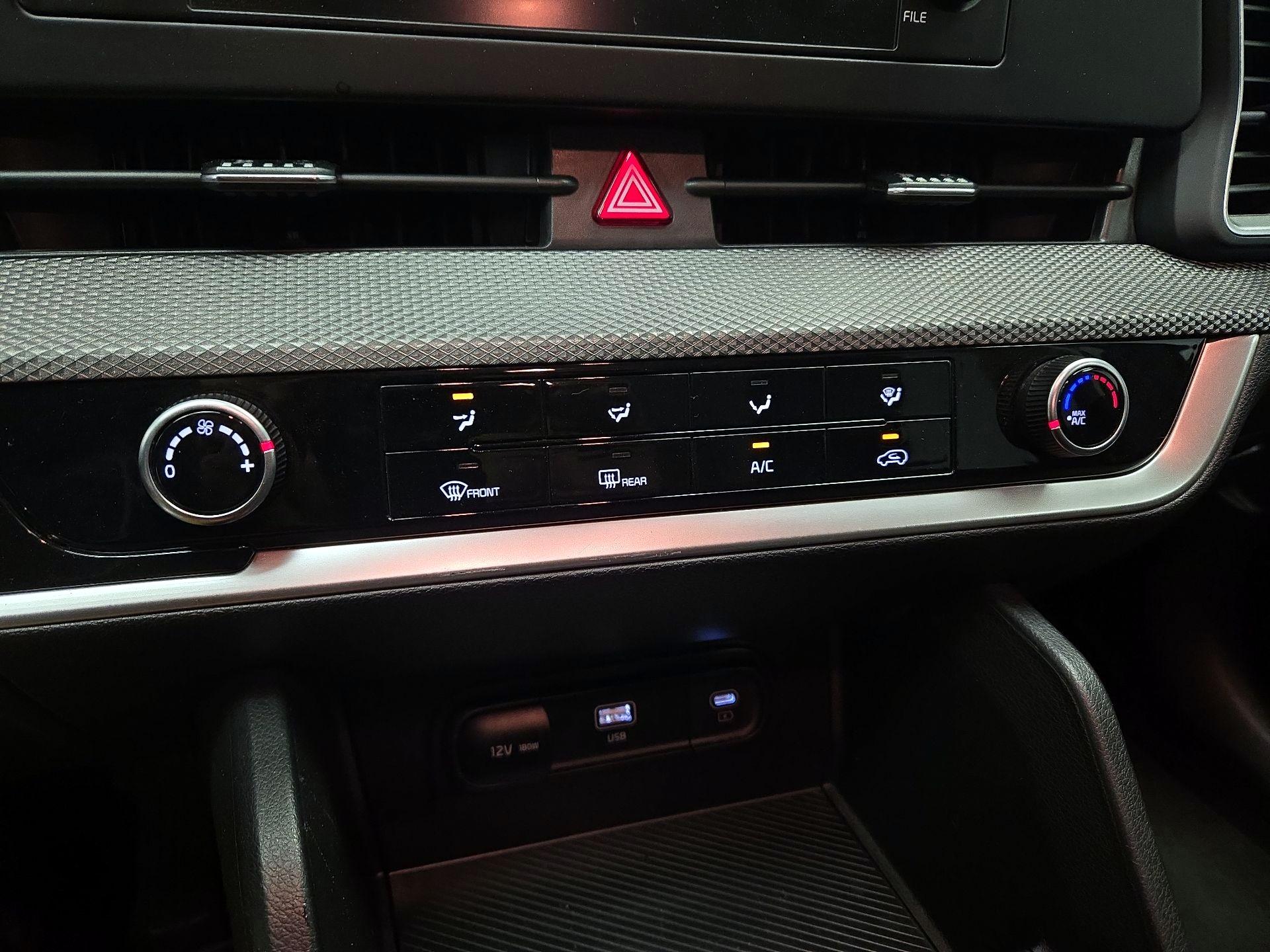 Thumbnail: 2025 Kia Sportage - 16