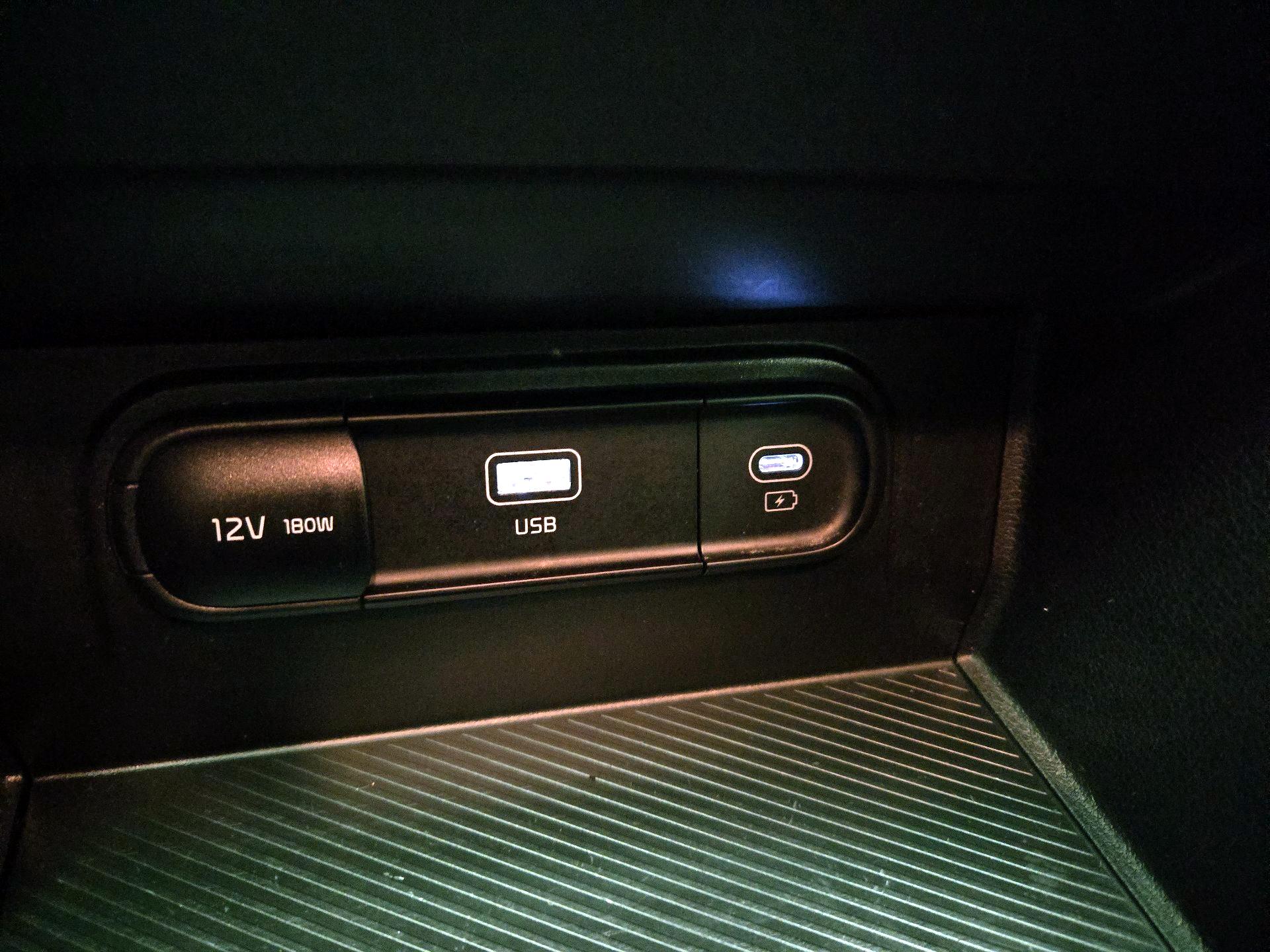 Thumbnail: 2025 Kia Sportage - 18