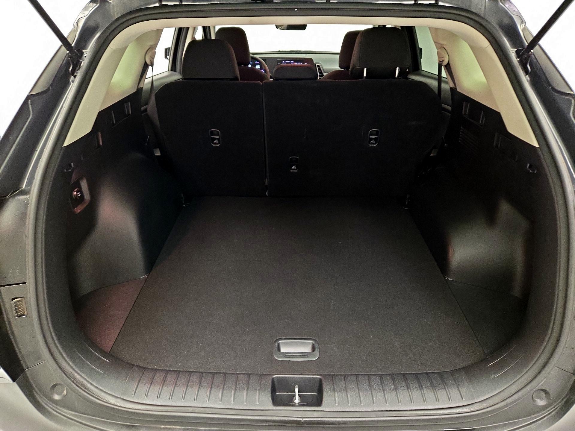 Thumbnail: 2025 Kia Sportage - 20