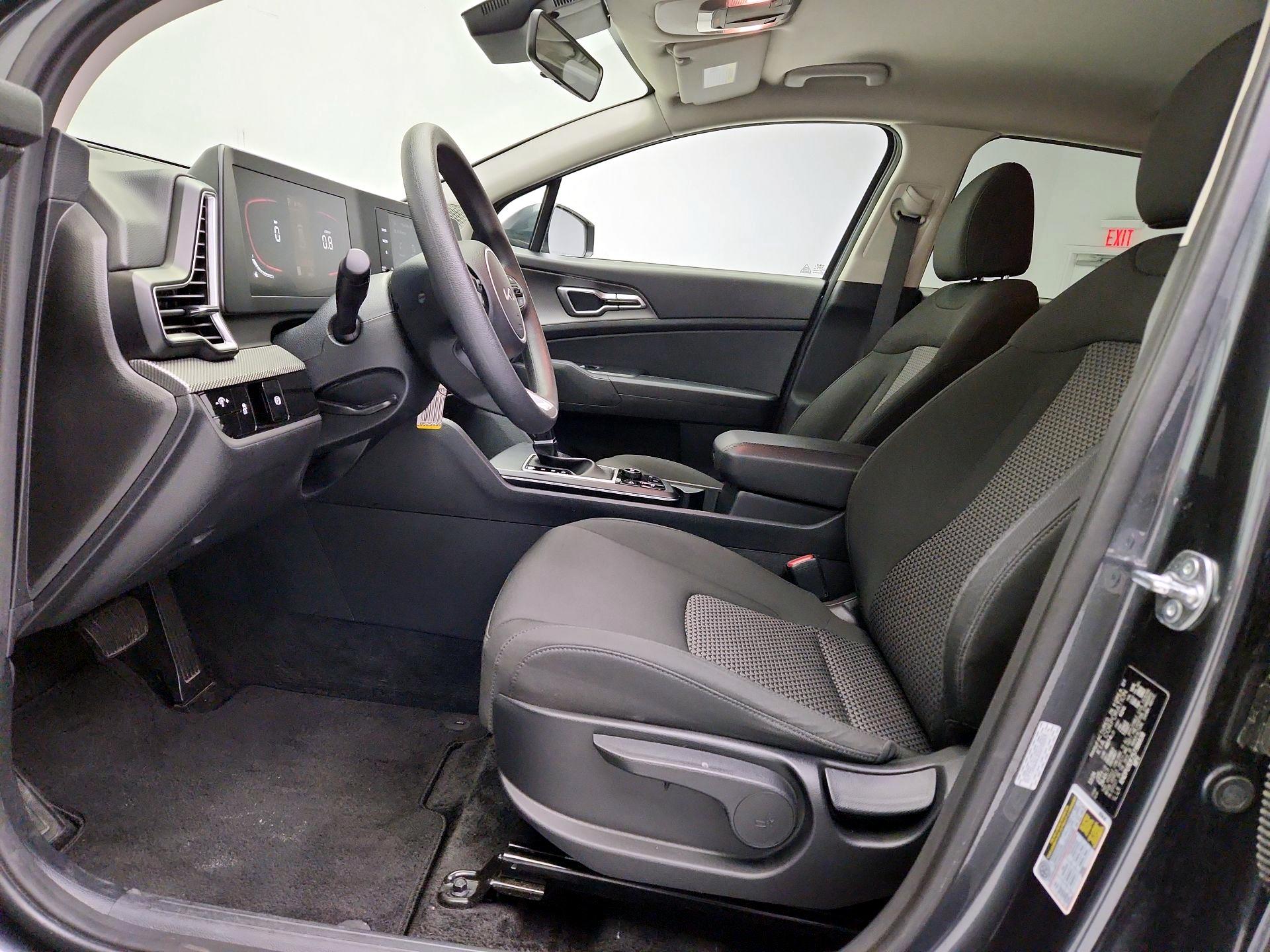 Thumbnail: 2025 Kia Sportage - 11