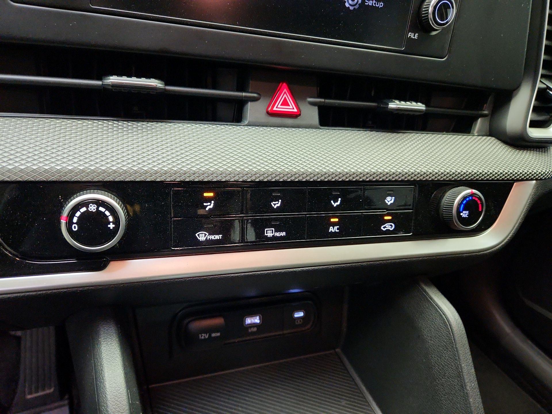 Thumbnail: 2025 Kia Sportage - 16