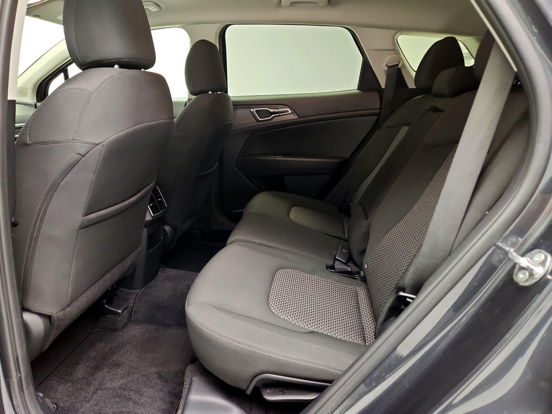 Thumbnail: 2025 Kia Sportage - 19