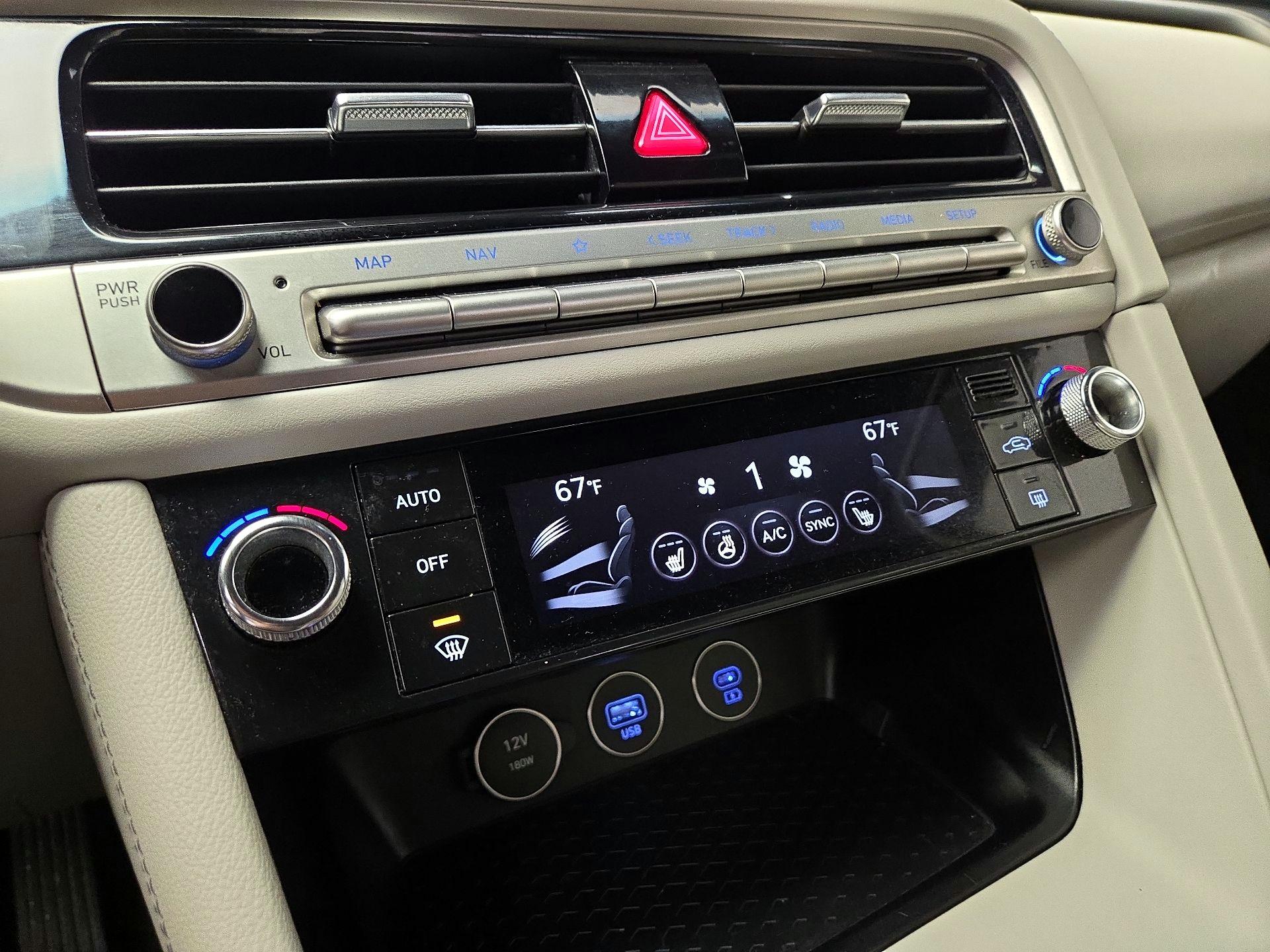 Thumbnail: 2025 Genesis G70 - 17