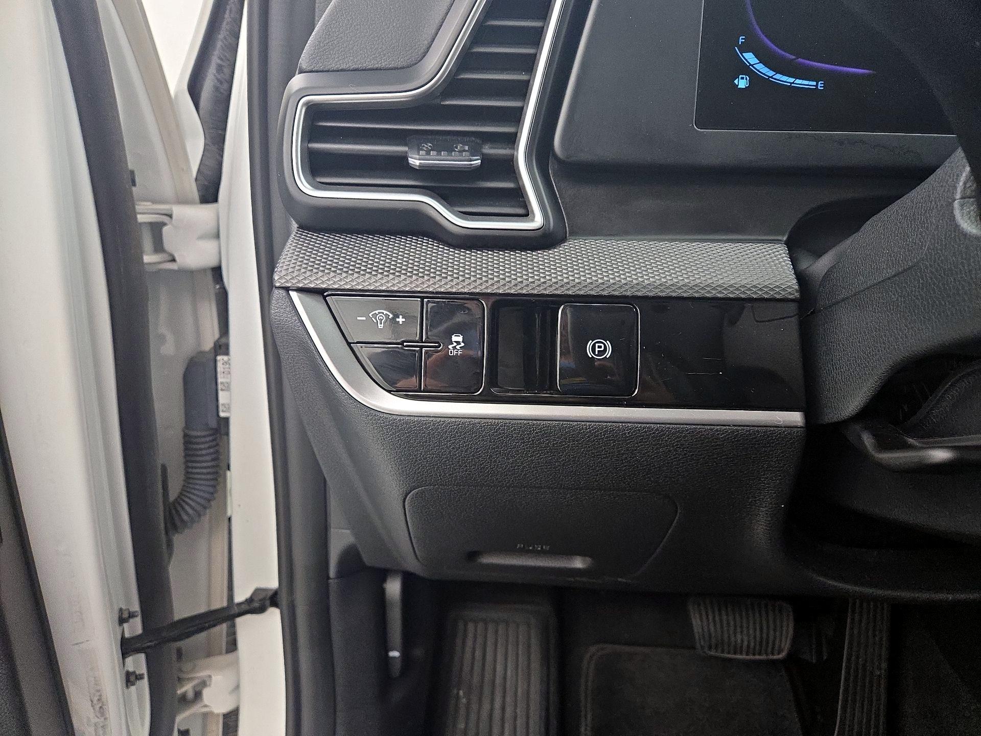 Thumbnail: 2025 Kia Sportage - 13