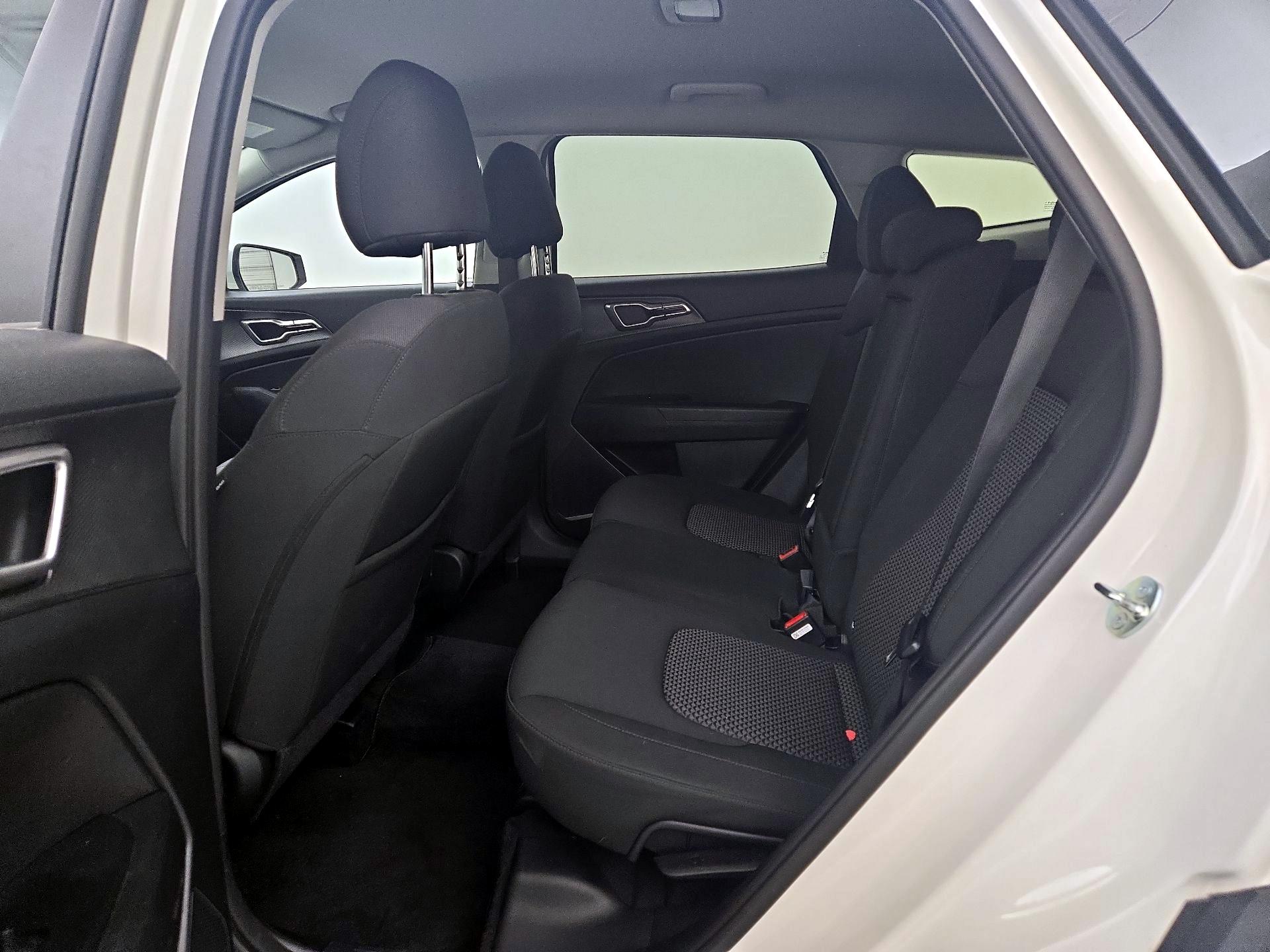 Thumbnail: 2025 Kia Sportage - 19