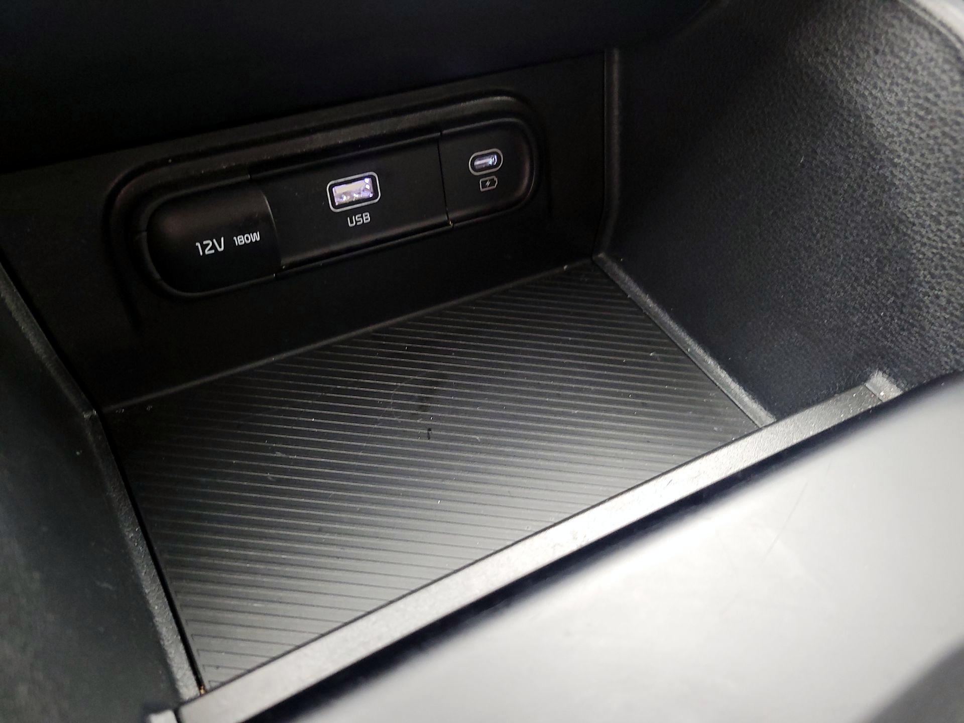 Thumbnail: 2025 Kia Sportage - 18