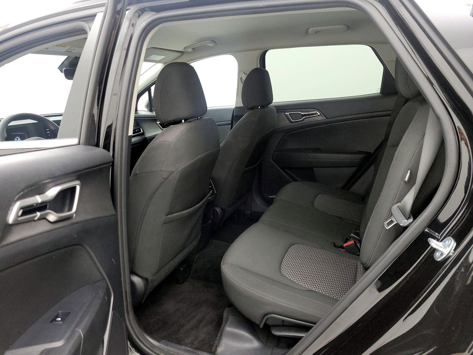 Thumbnail: 2025 Kia Sportage - 19