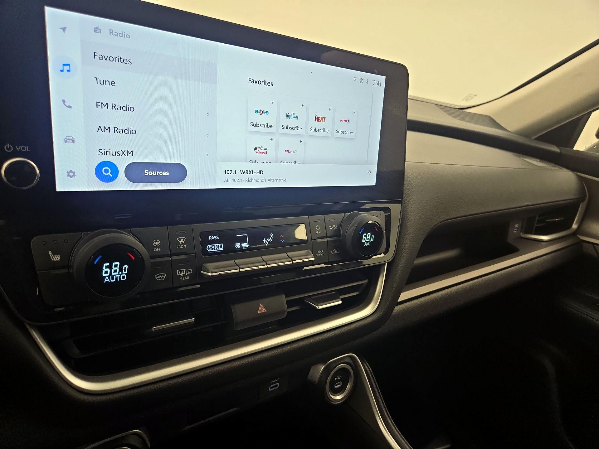 Thumbnail: 2025 Toyota Grand Highlander - 15