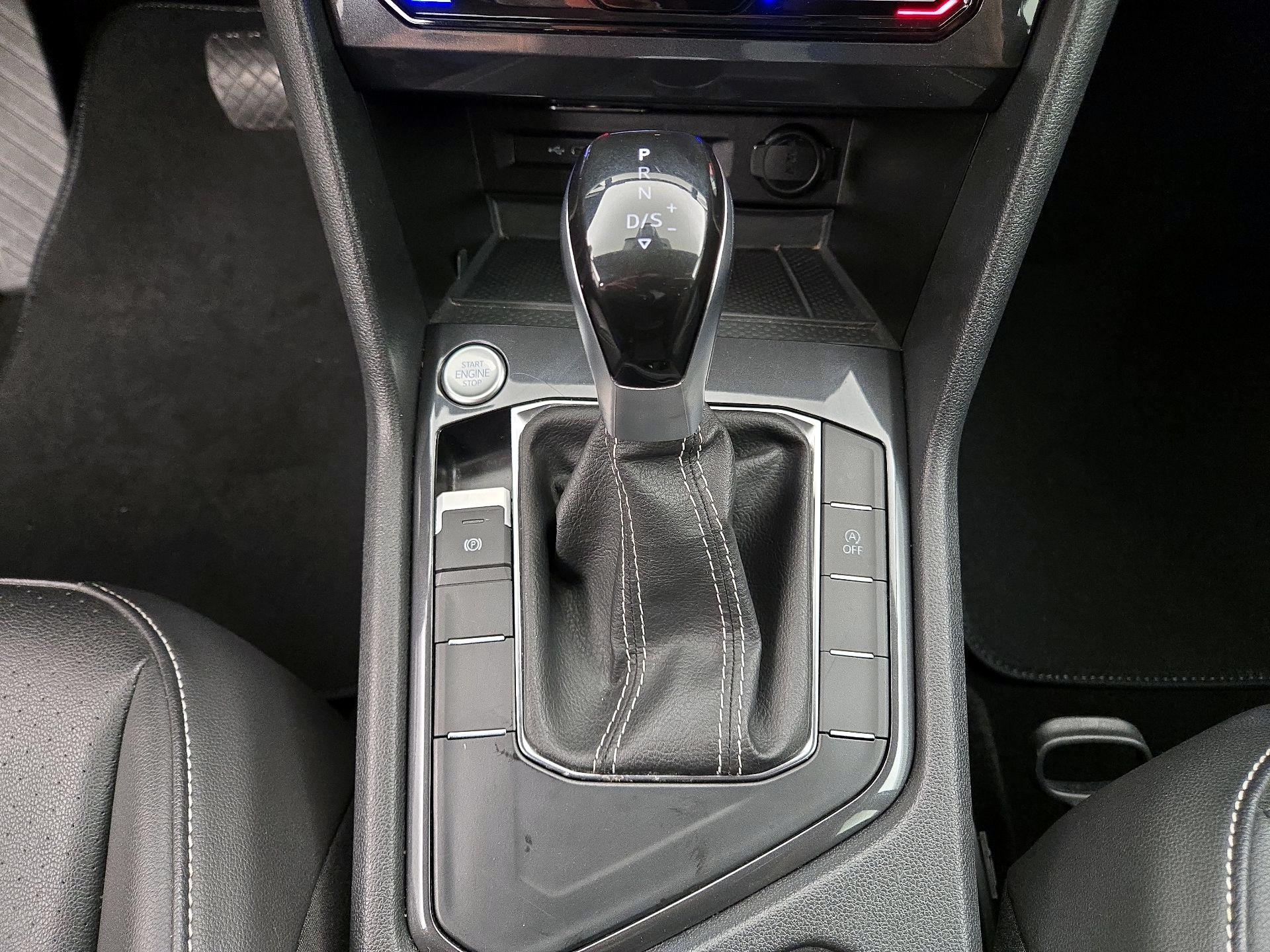 Thumbnail: 2024 Volkswagen Tiguan - 17