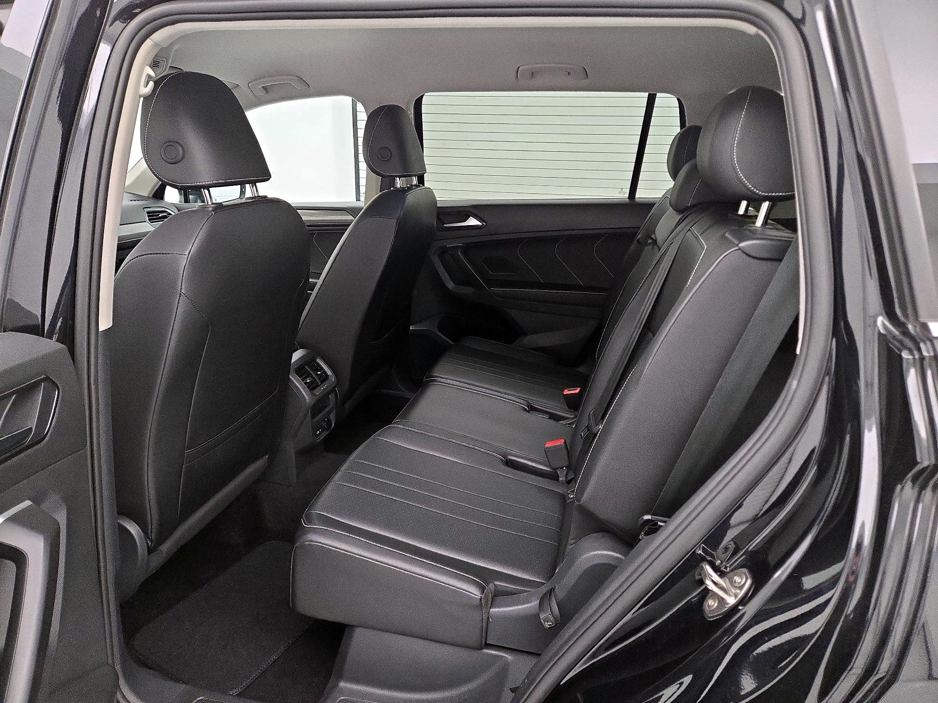 Thumbnail: 2024 Volkswagen Tiguan - 19