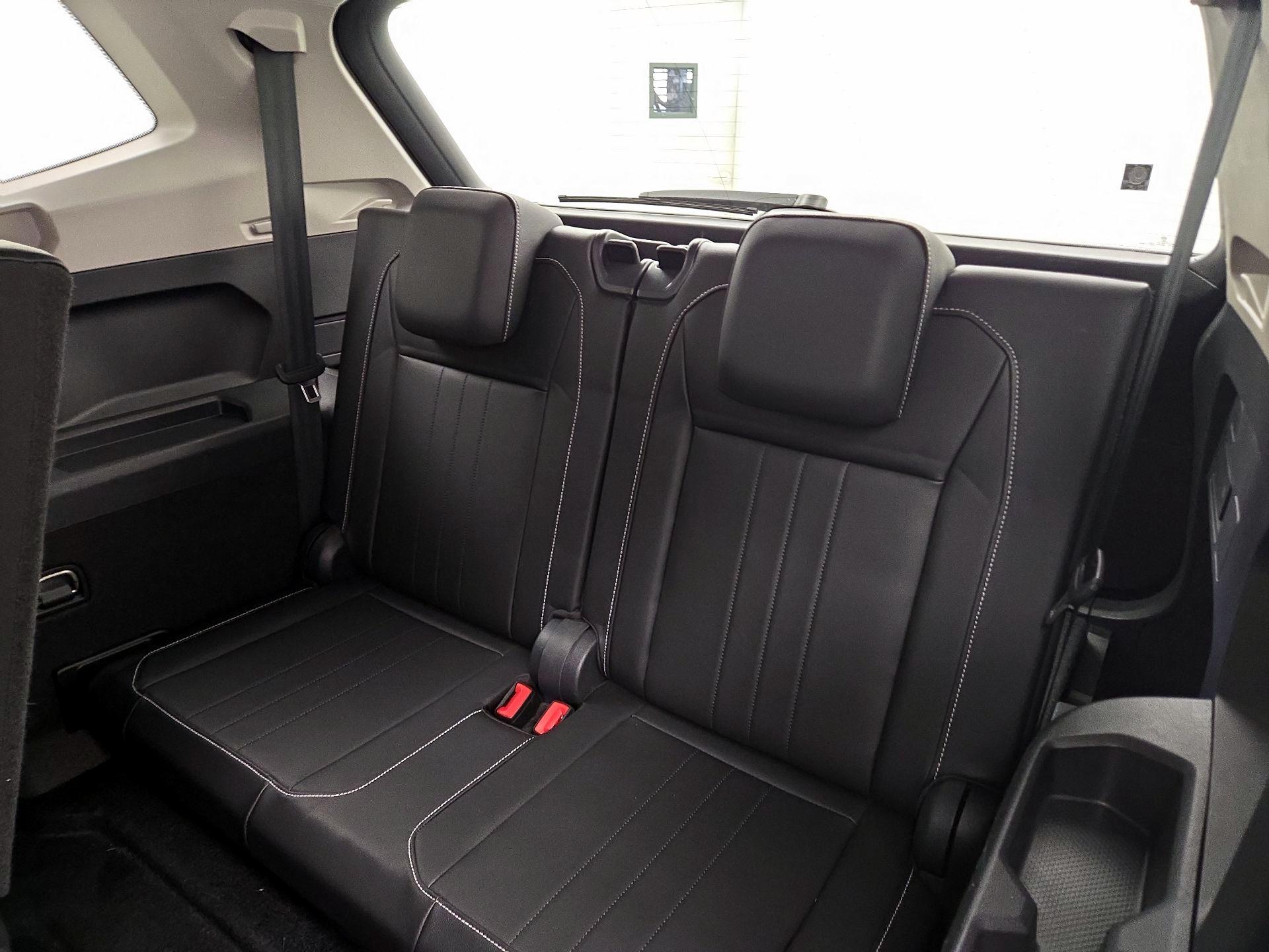 Thumbnail: 2024 Volkswagen Tiguan - 20