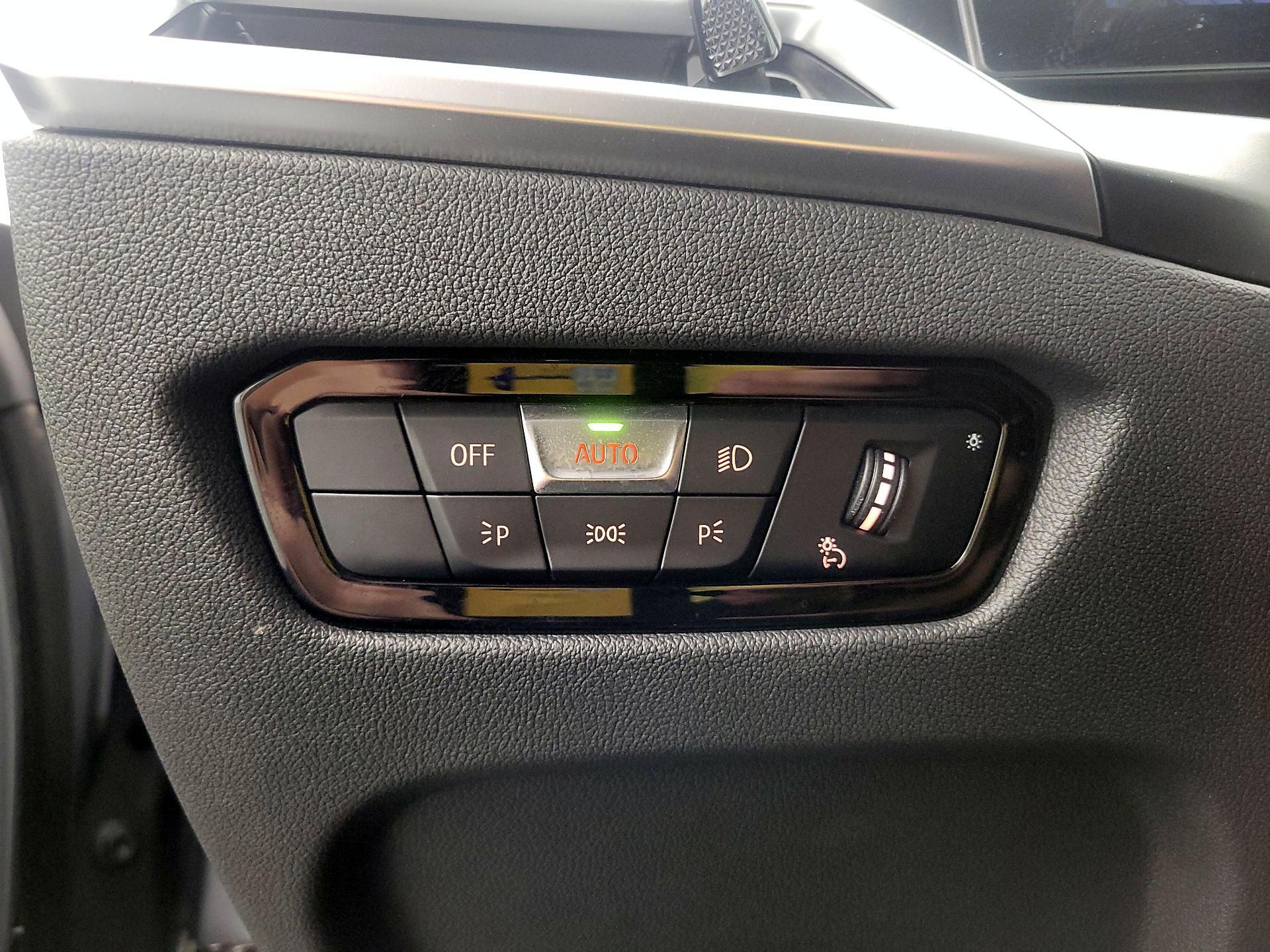 Thumbnail: 2025 BMW 4 Series - 13