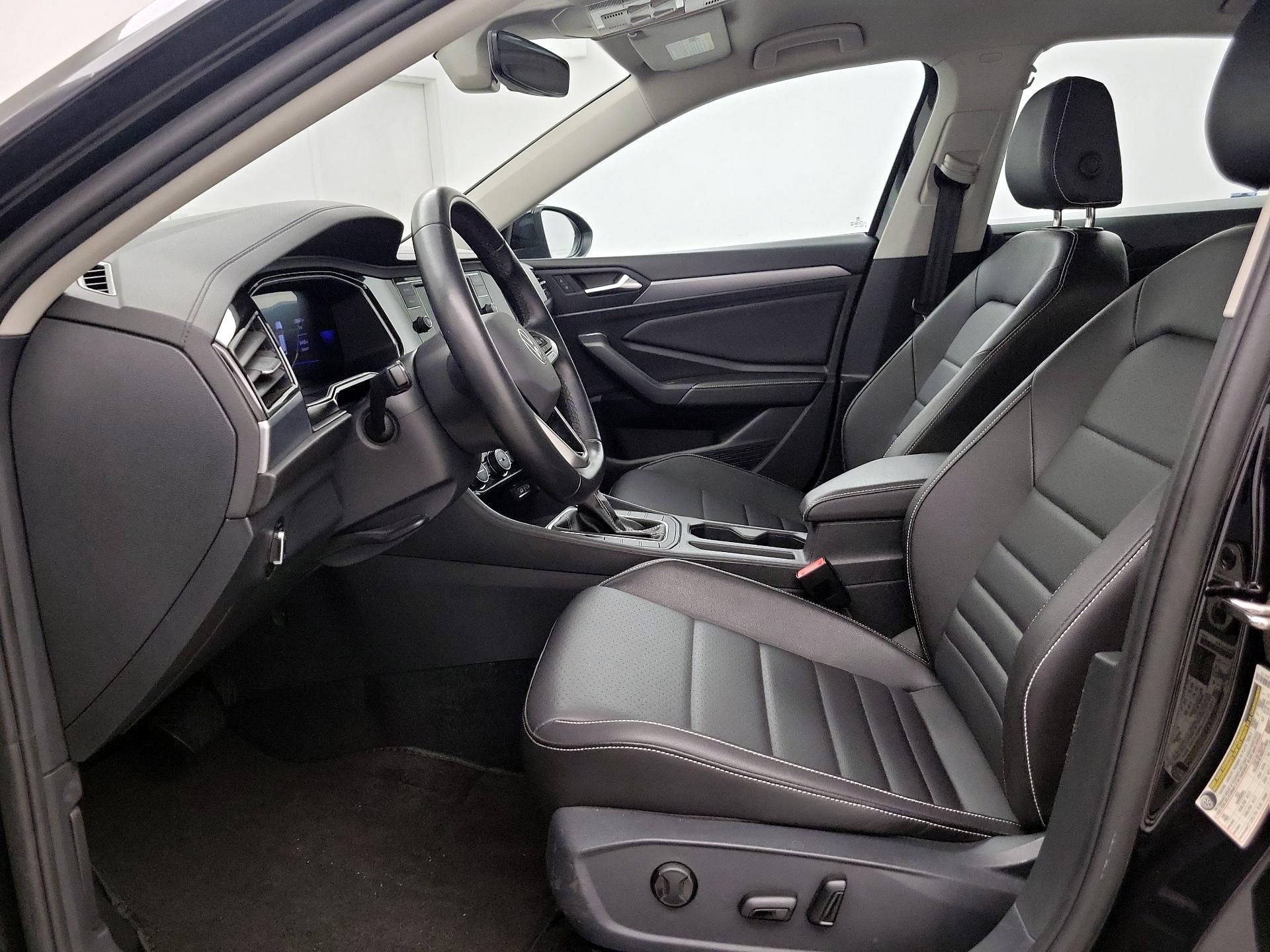 Thumbnail: 2024 Volkswagen Jetta - 11