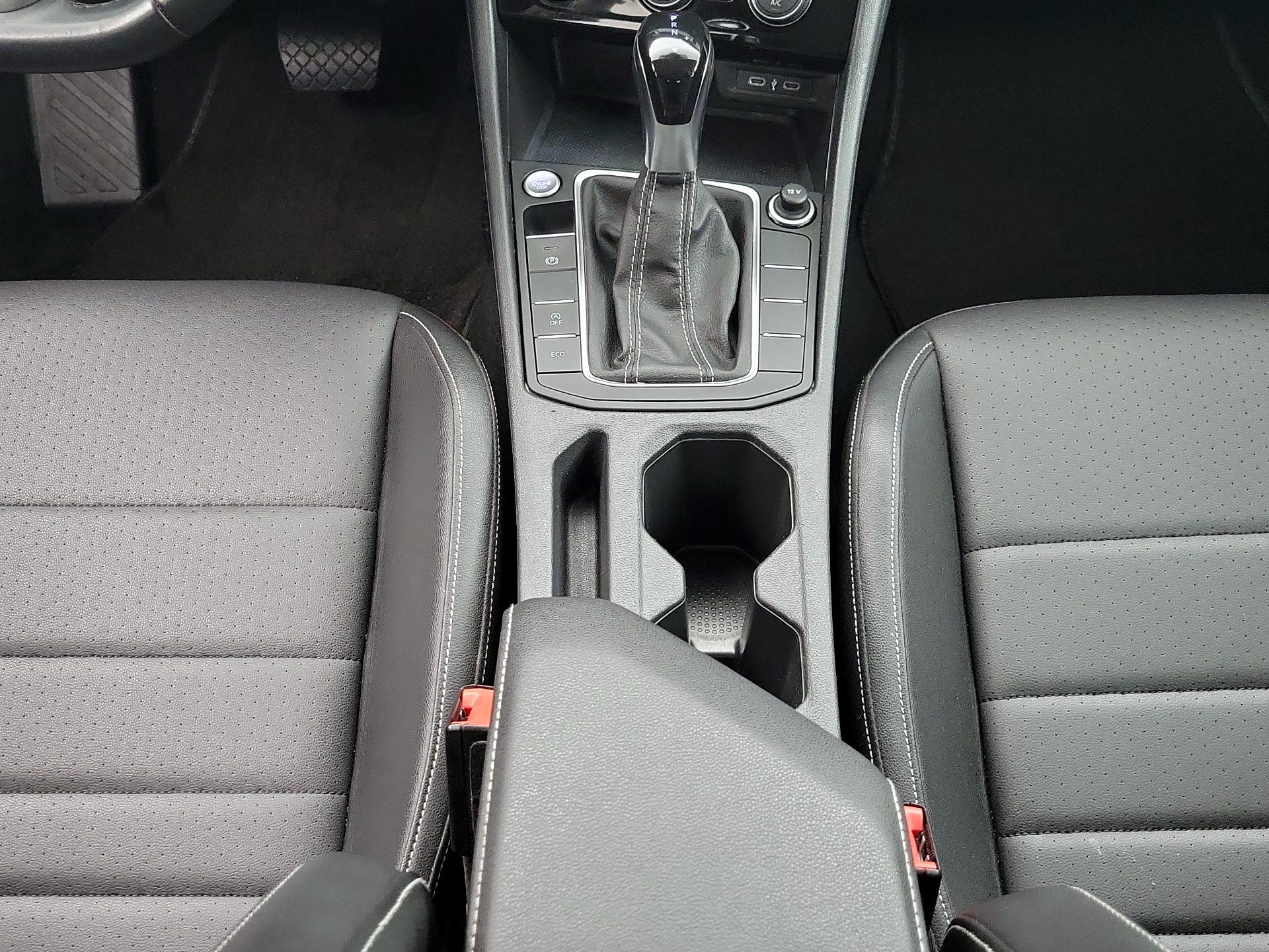 Thumbnail: 2024 Volkswagen Jetta - 17