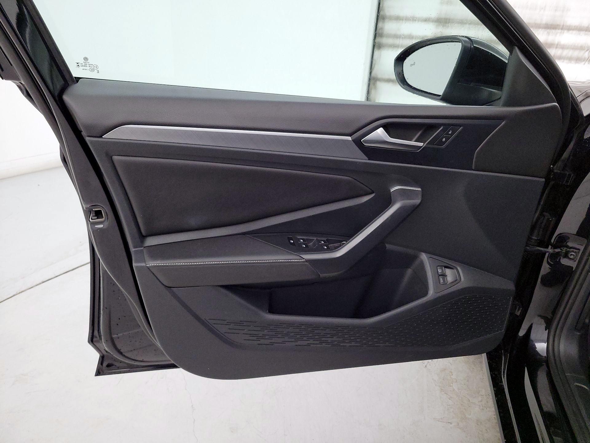 Thumbnail: 2024 Volkswagen Jetta - 12