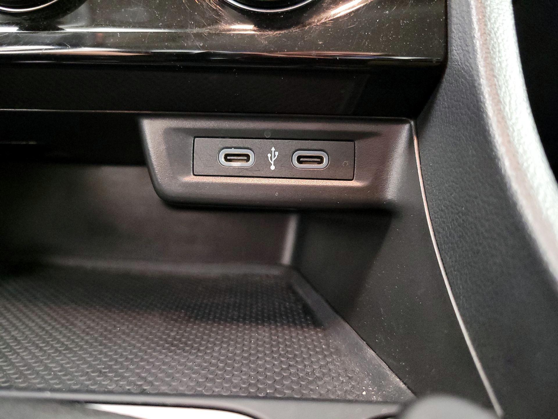 Thumbnail: 2024 Volkswagen Jetta - 18