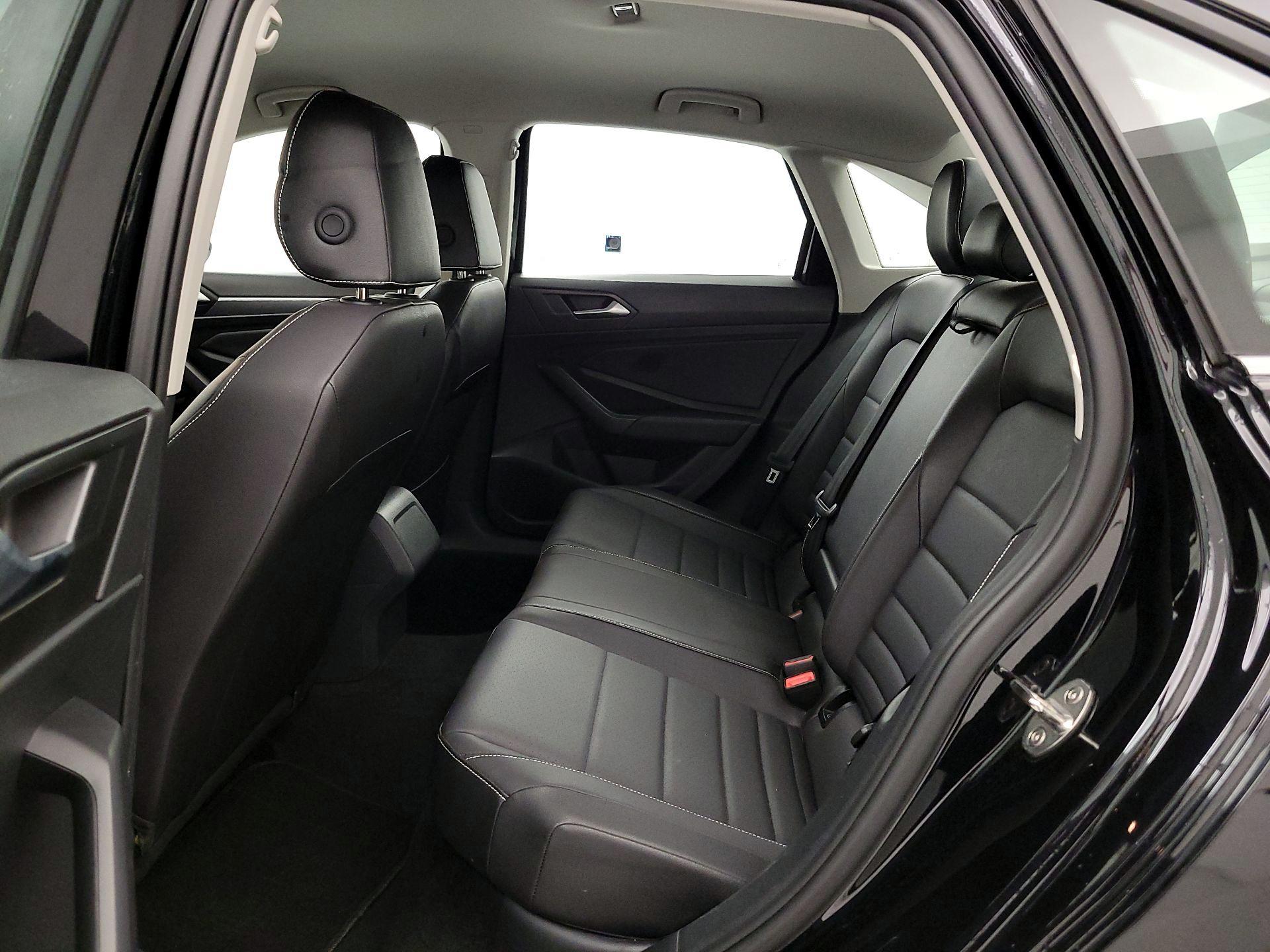 Thumbnail: 2024 Volkswagen Jetta - 19