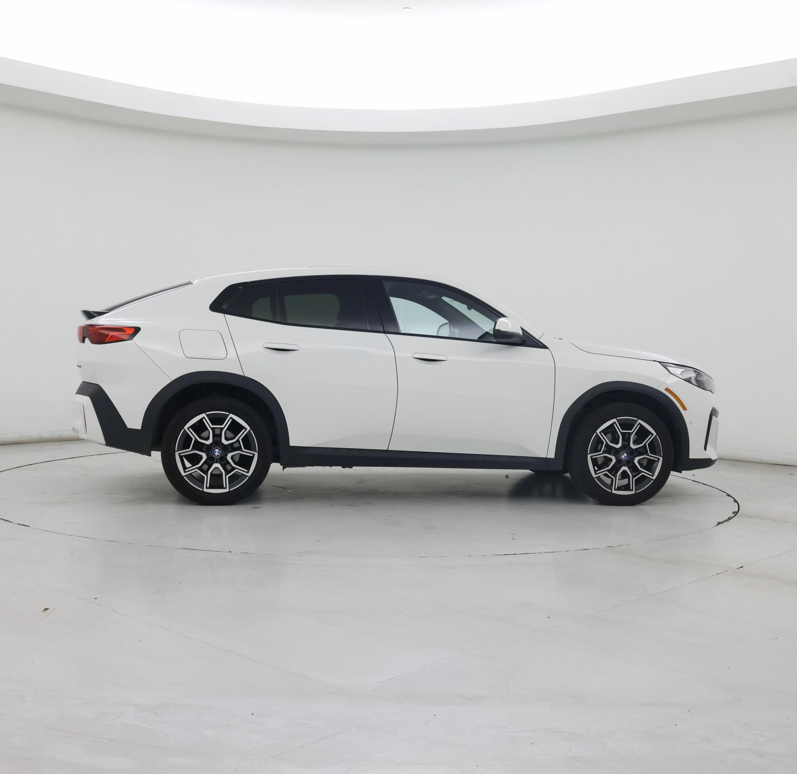 Thumbnail: 2025 BMW X2 - 7