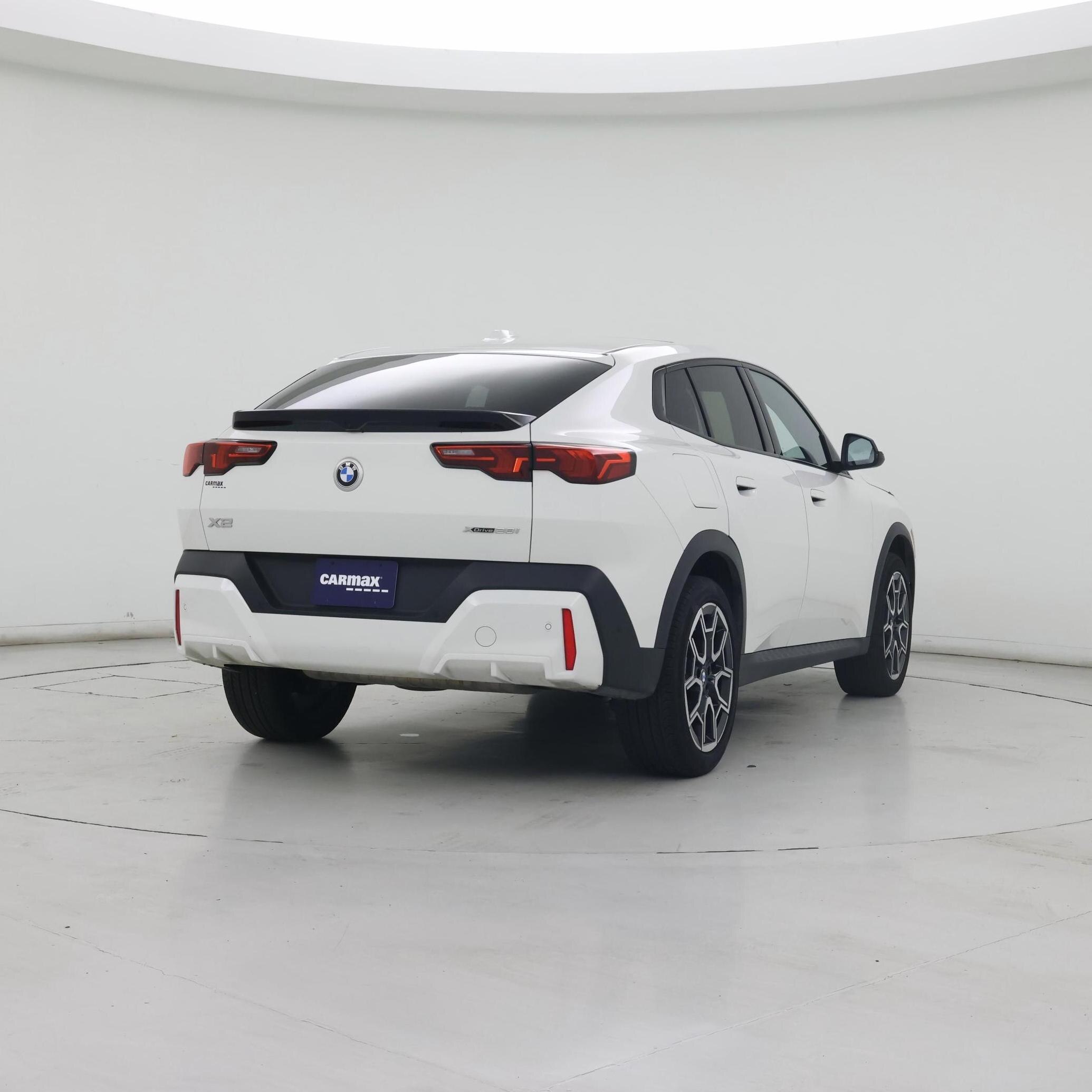 Thumbnail: 2025 BMW X2 - 8