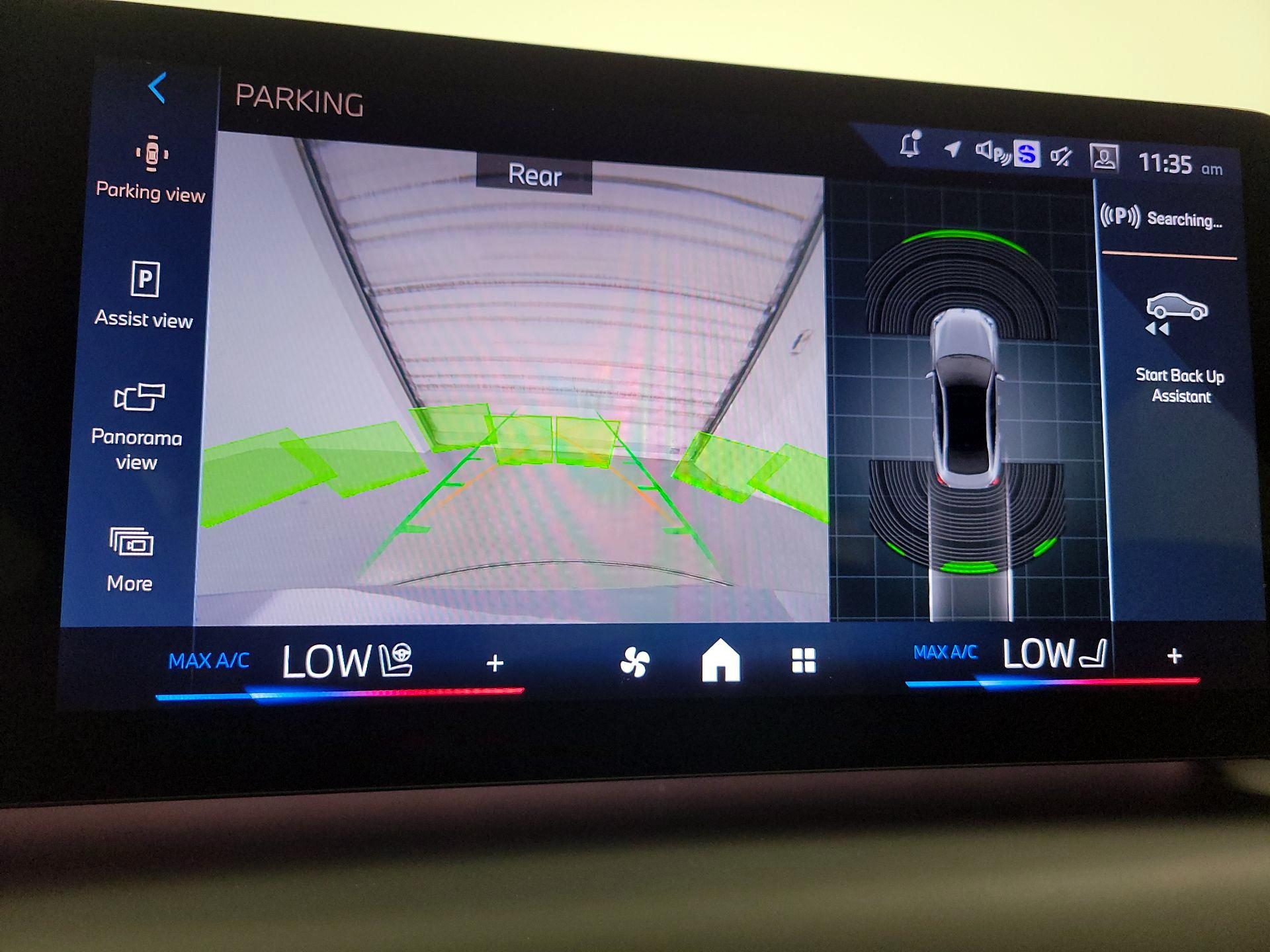 Thumbnail: 2025 BMW 2 Series - 14