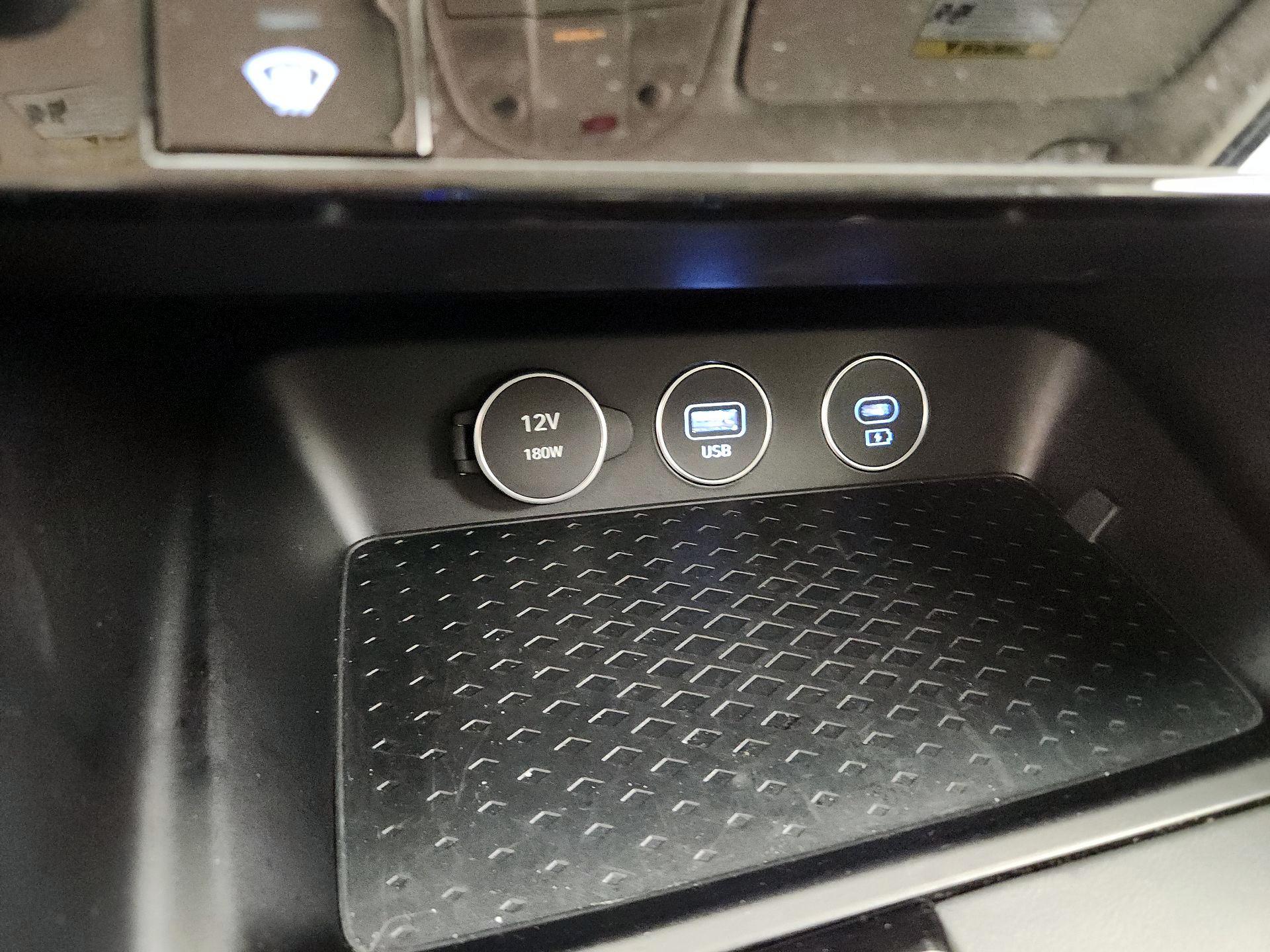 Thumbnail: 2025 Genesis G70 - 16