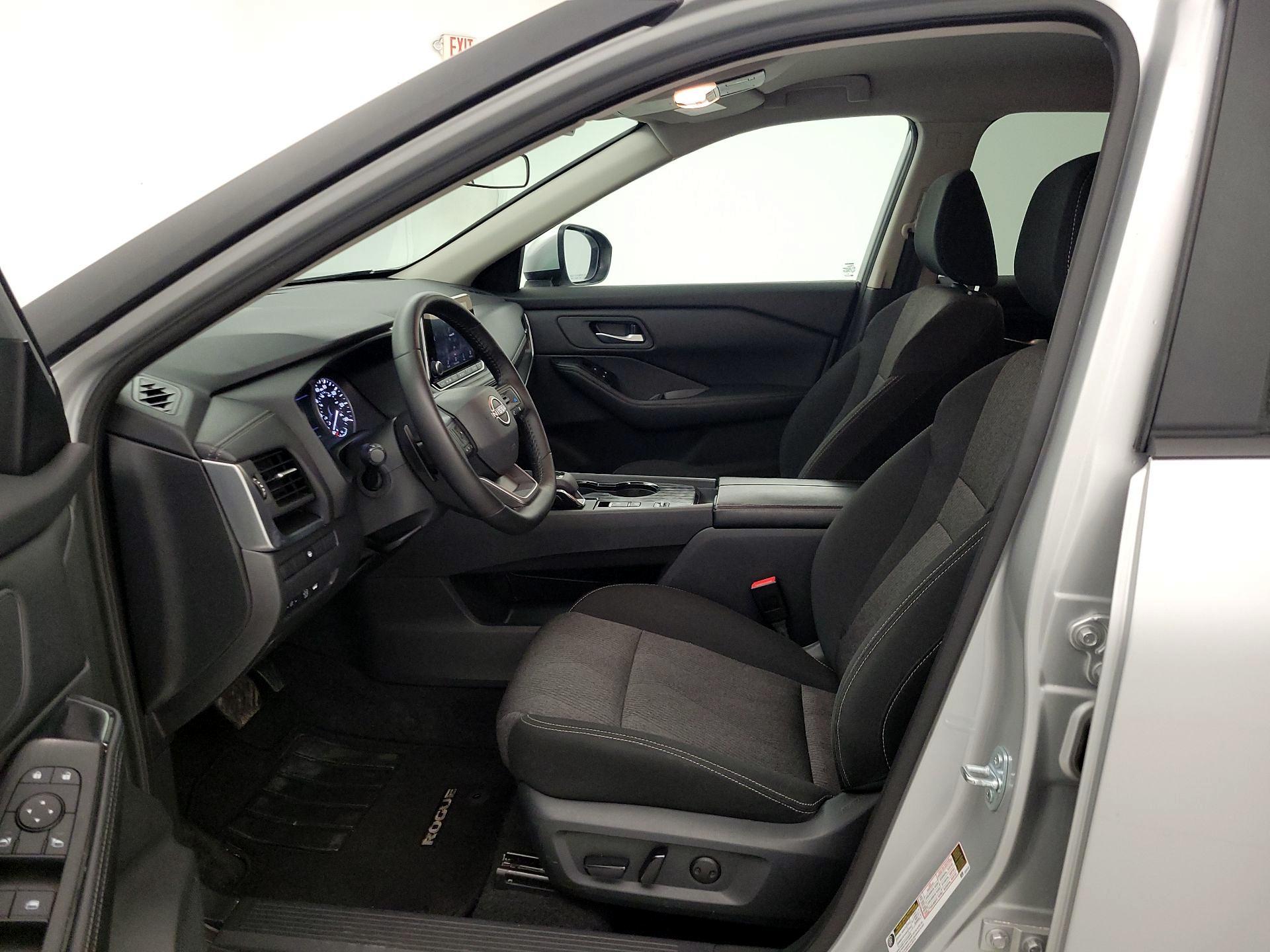 Thumbnail: 2025 Nissan Rogue - 11