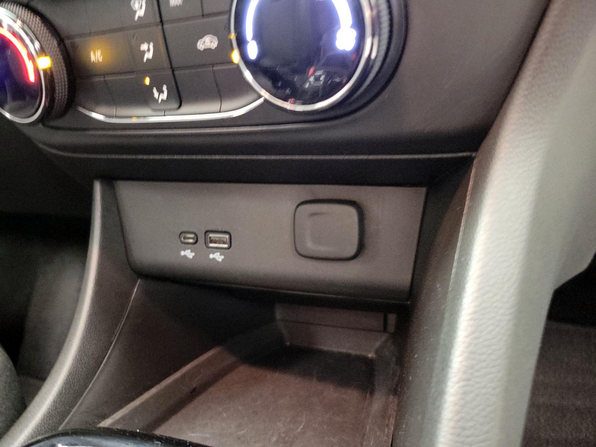 Thumbnail: 2025 Buick Encore GX - 18