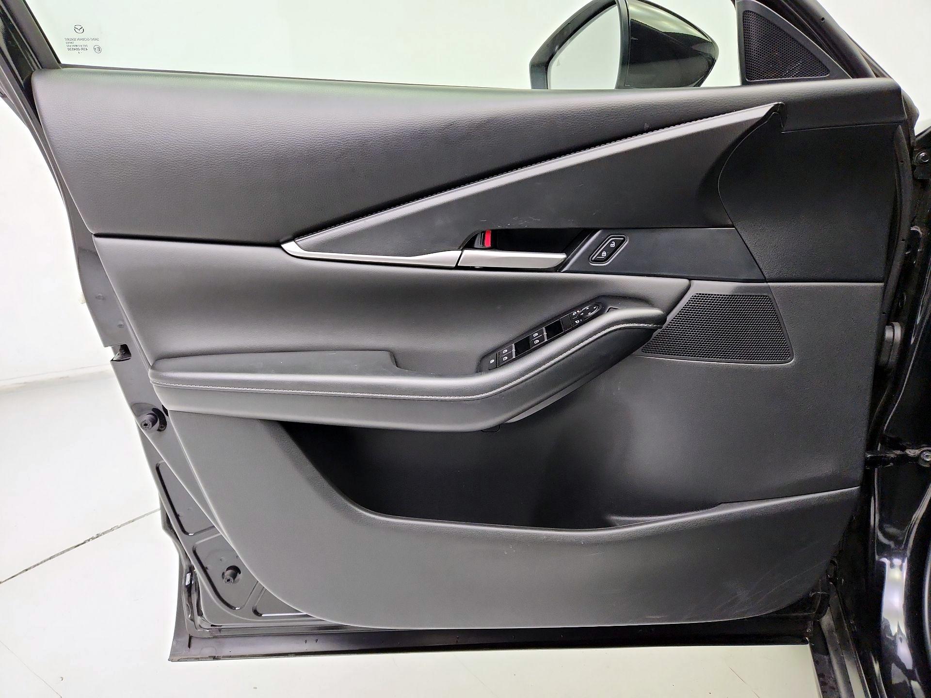 Thumbnail: 2025 Mazda CX-30 - 12