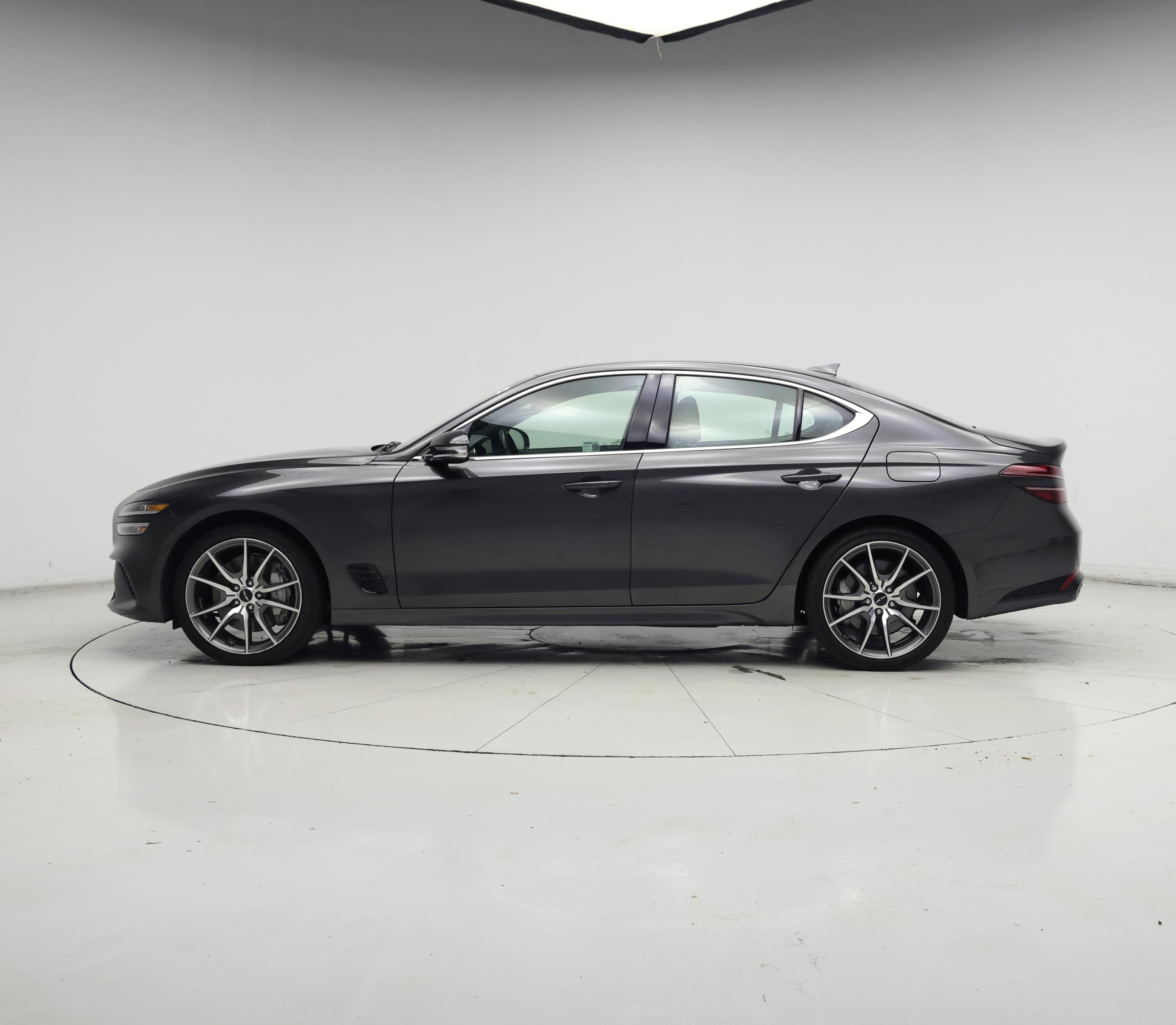 Thumbnail: 2025 Genesis G70 - 3