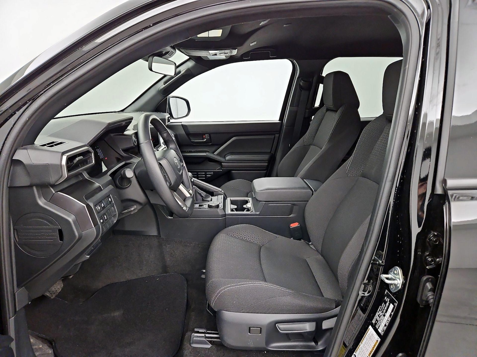 2025 Toyota 4Runner SR5 - Photo 12