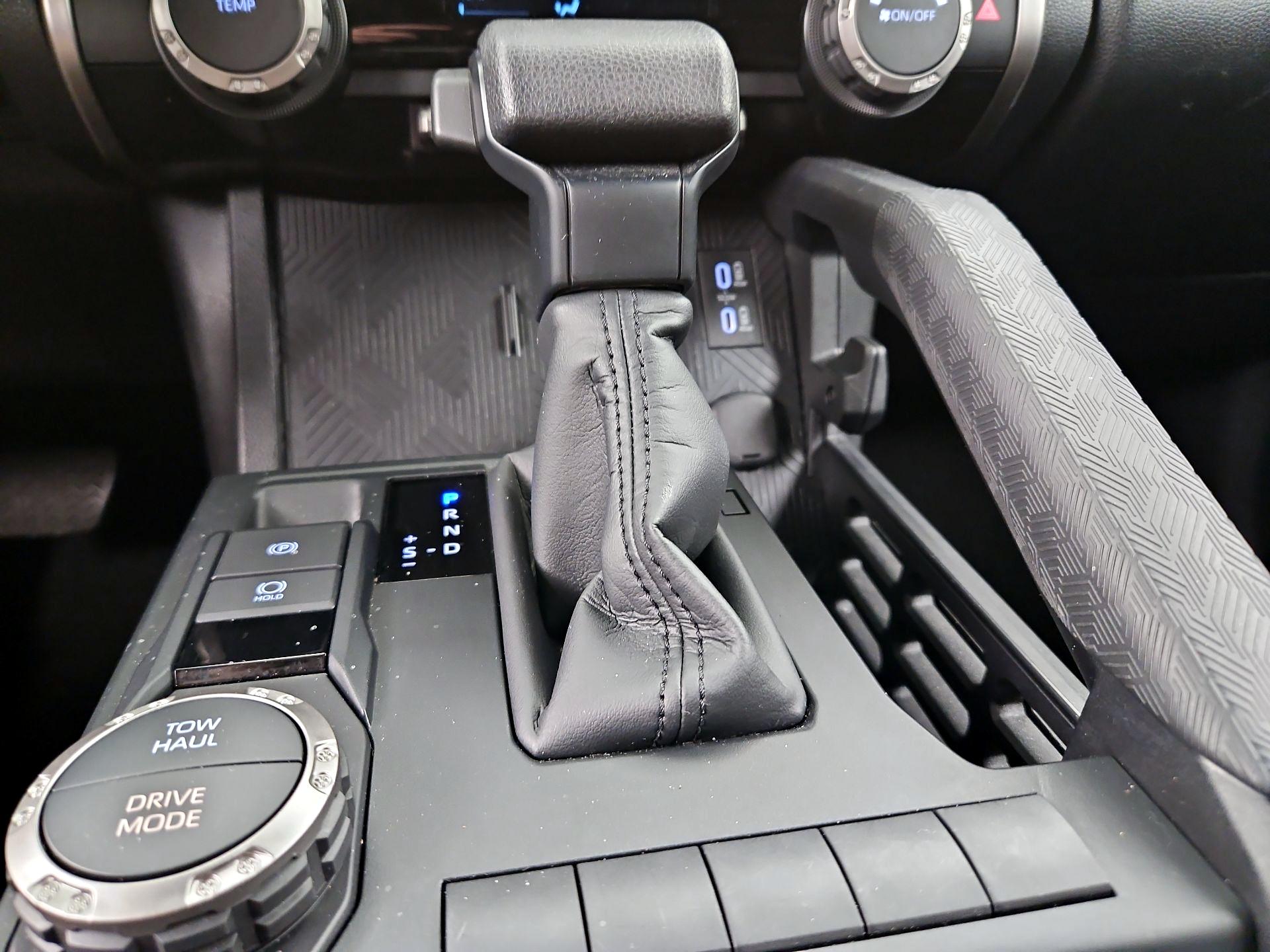 Thumbnail: 2025 Toyota 4Runner - 17