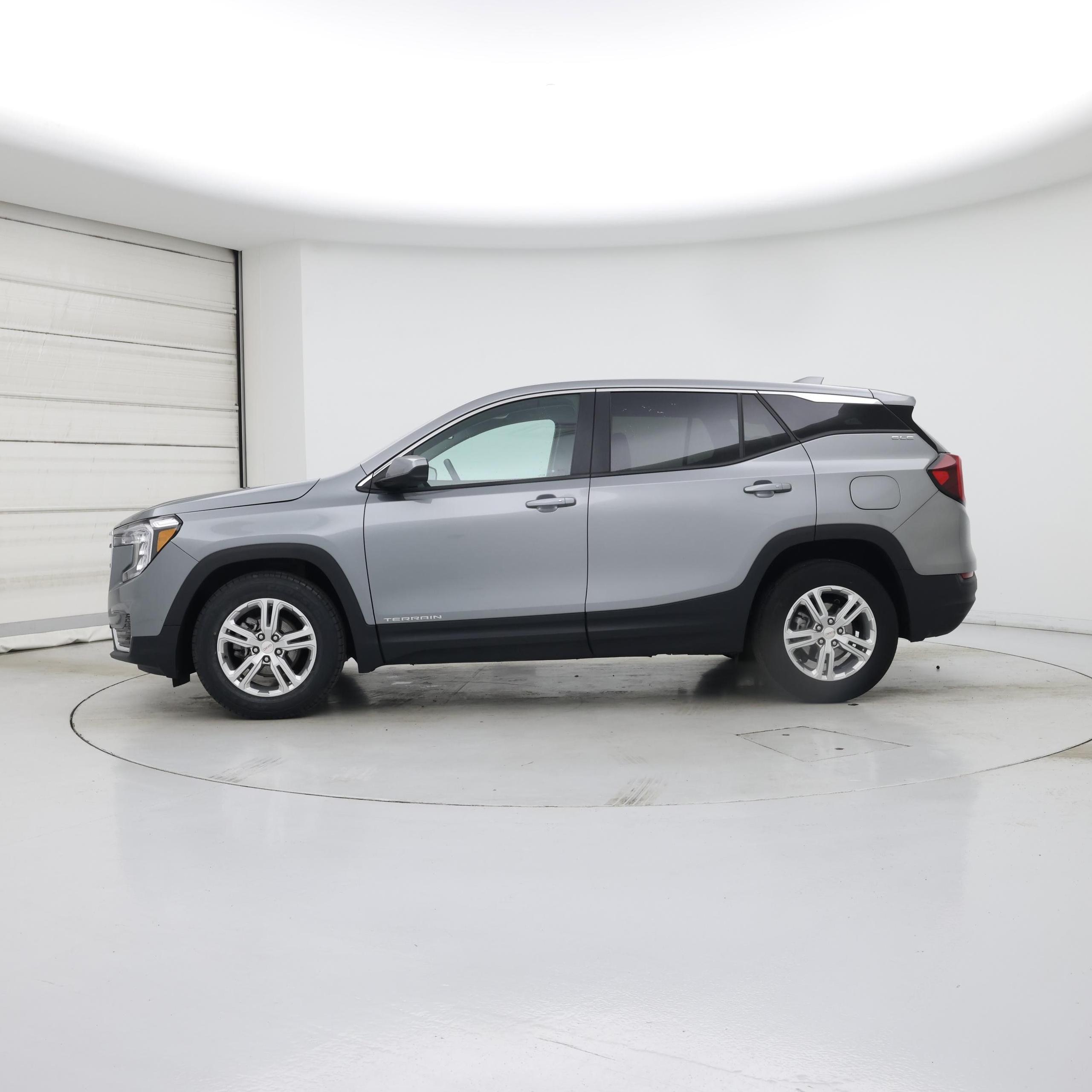 Thumbnail: 2024 GMC Terrain - 3