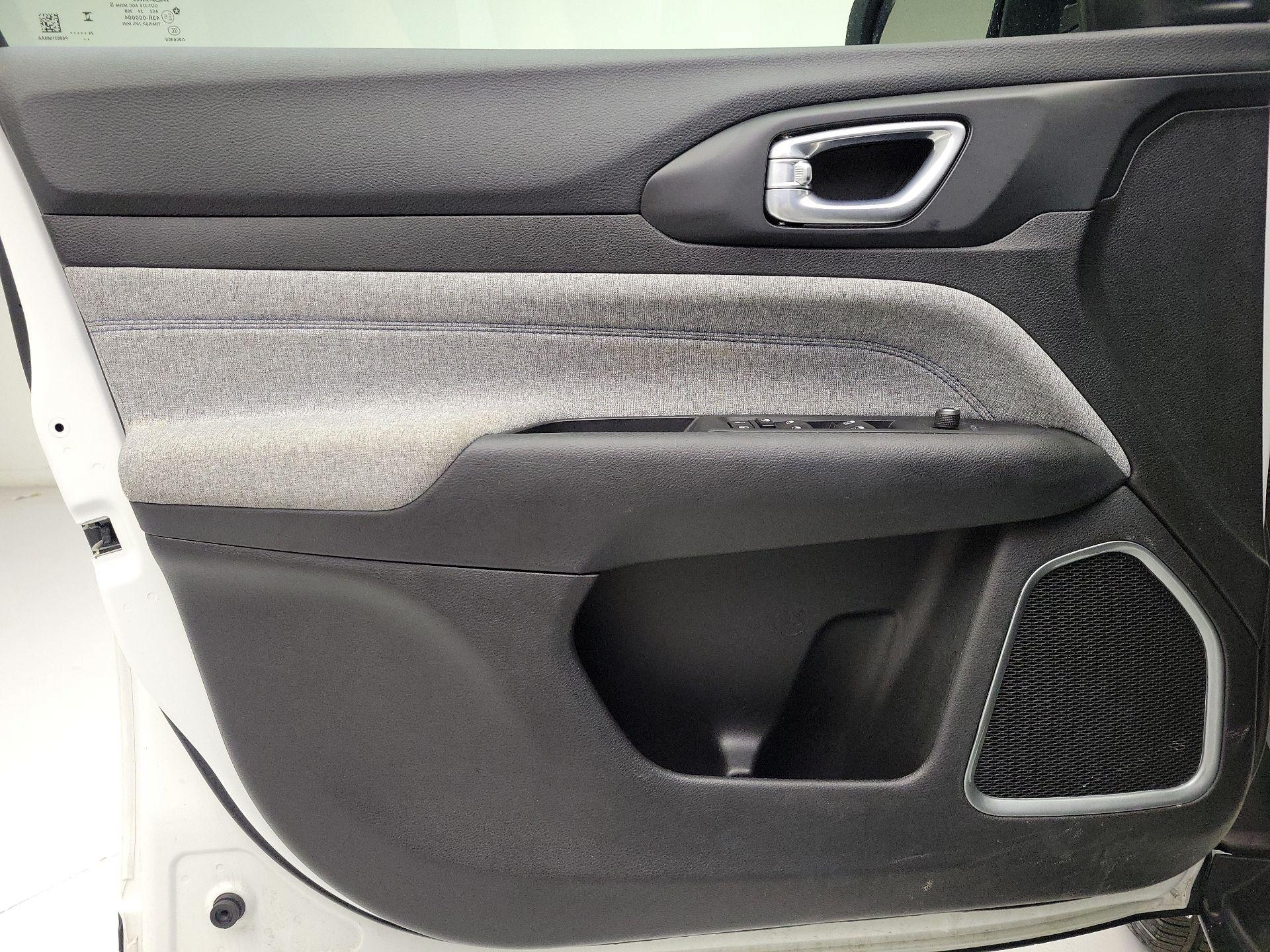 Thumbnail: 2025 Jeep Compass - 12