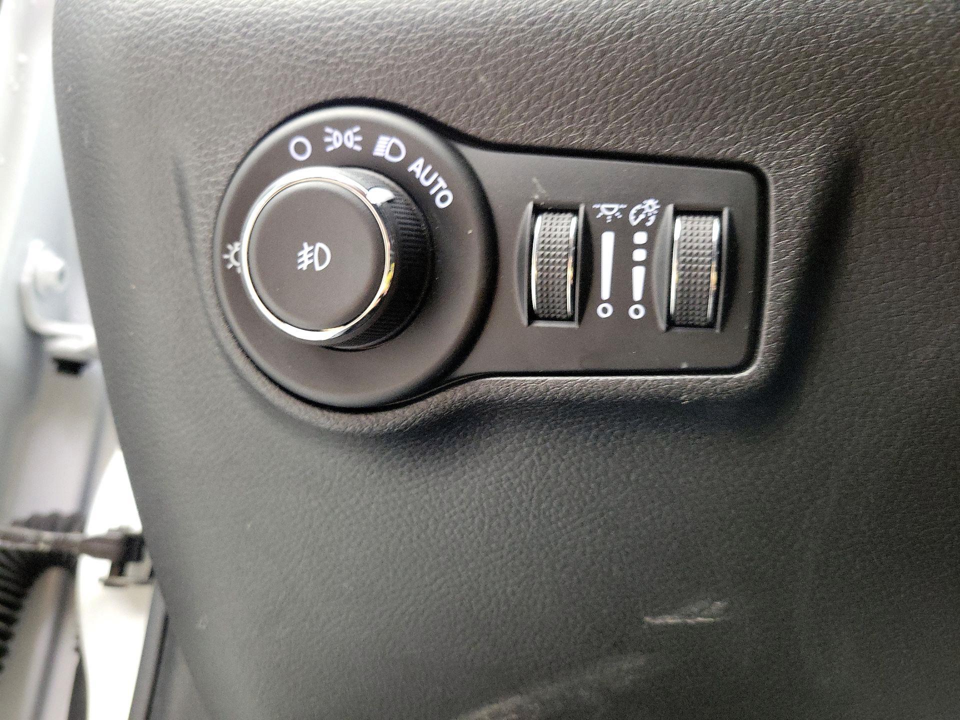 Thumbnail: 2025 Jeep Compass - 13