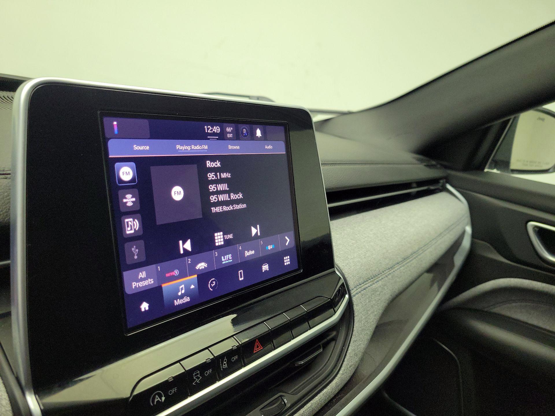 Thumbnail: 2025 Jeep Compass - 15