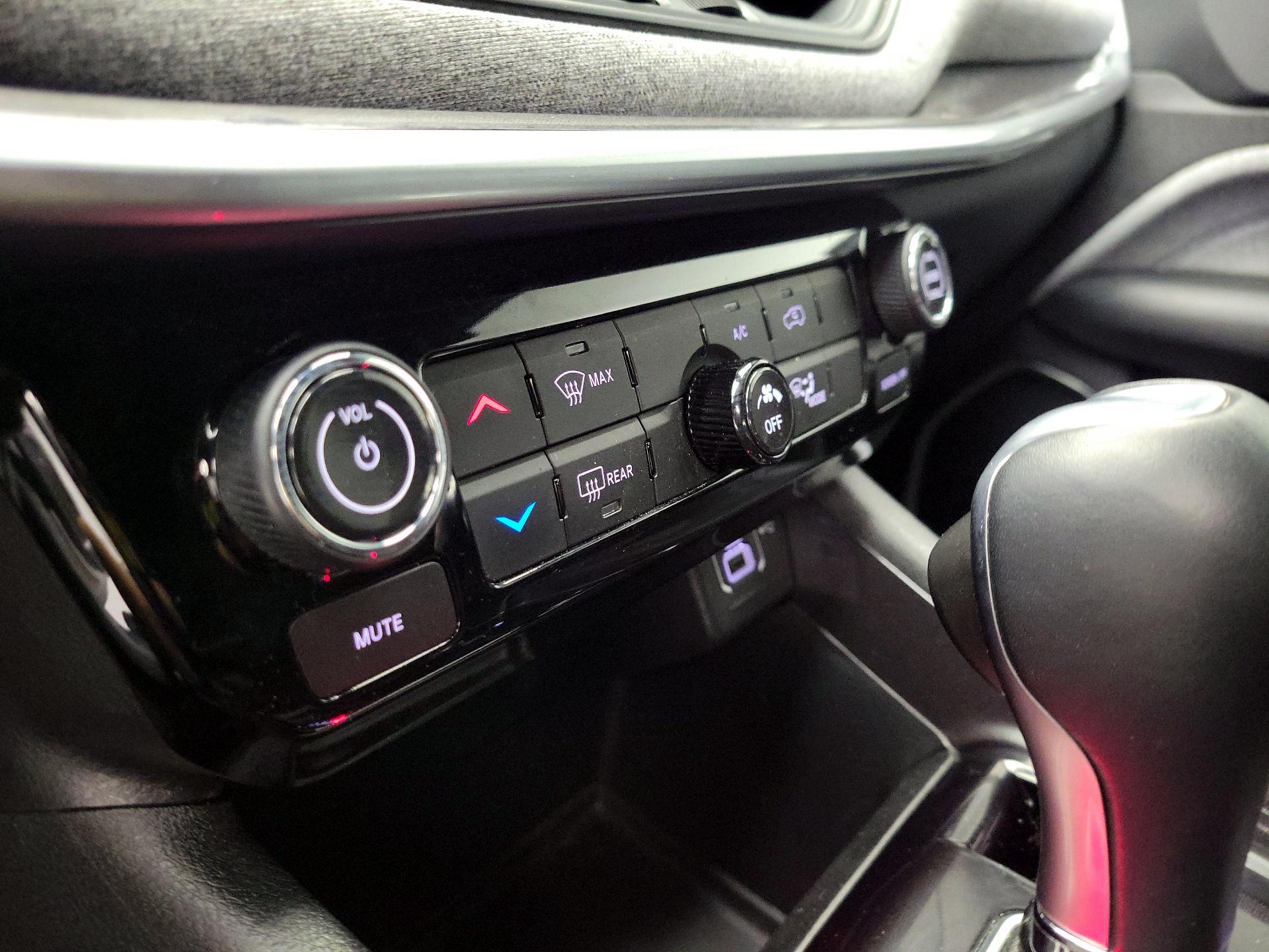 Thumbnail: 2025 Jeep Compass - 16