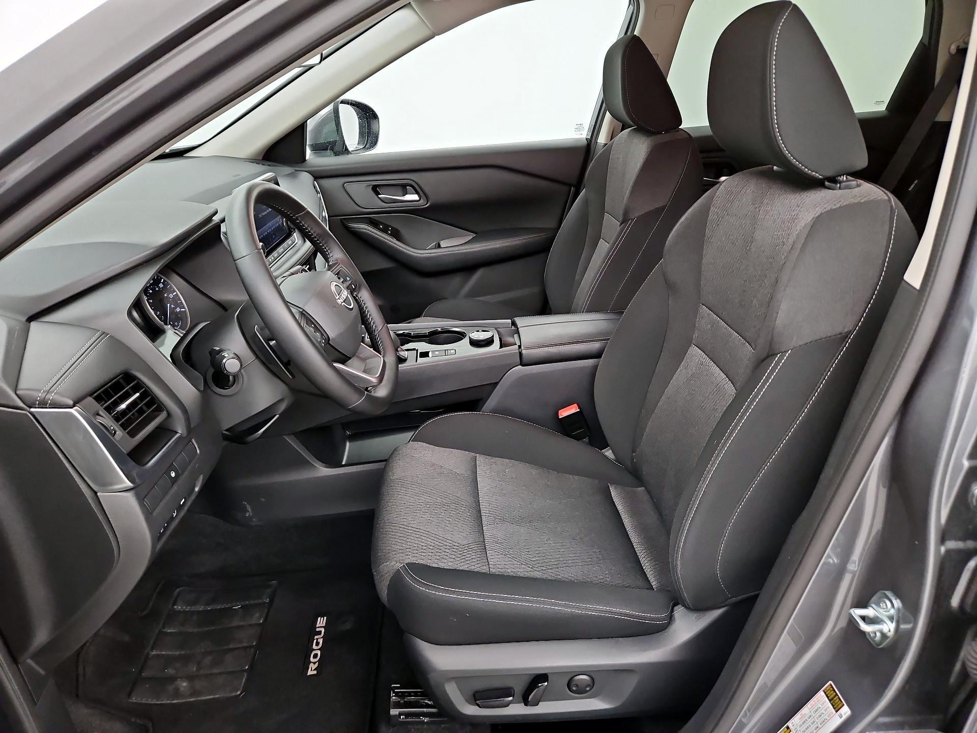 Thumbnail: 2025 Nissan Rogue - 11