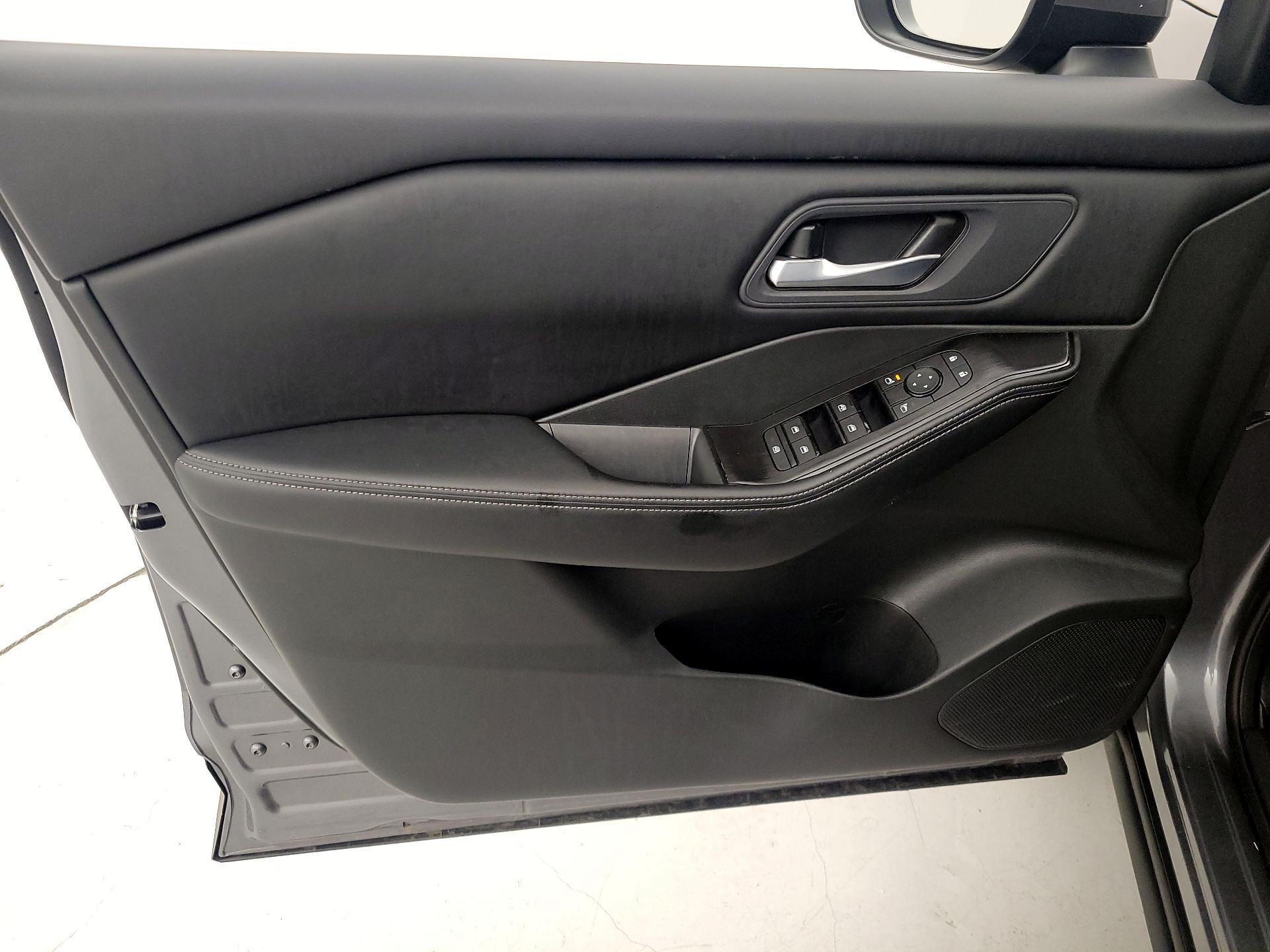 Thumbnail: 2025 Nissan Rogue - 12