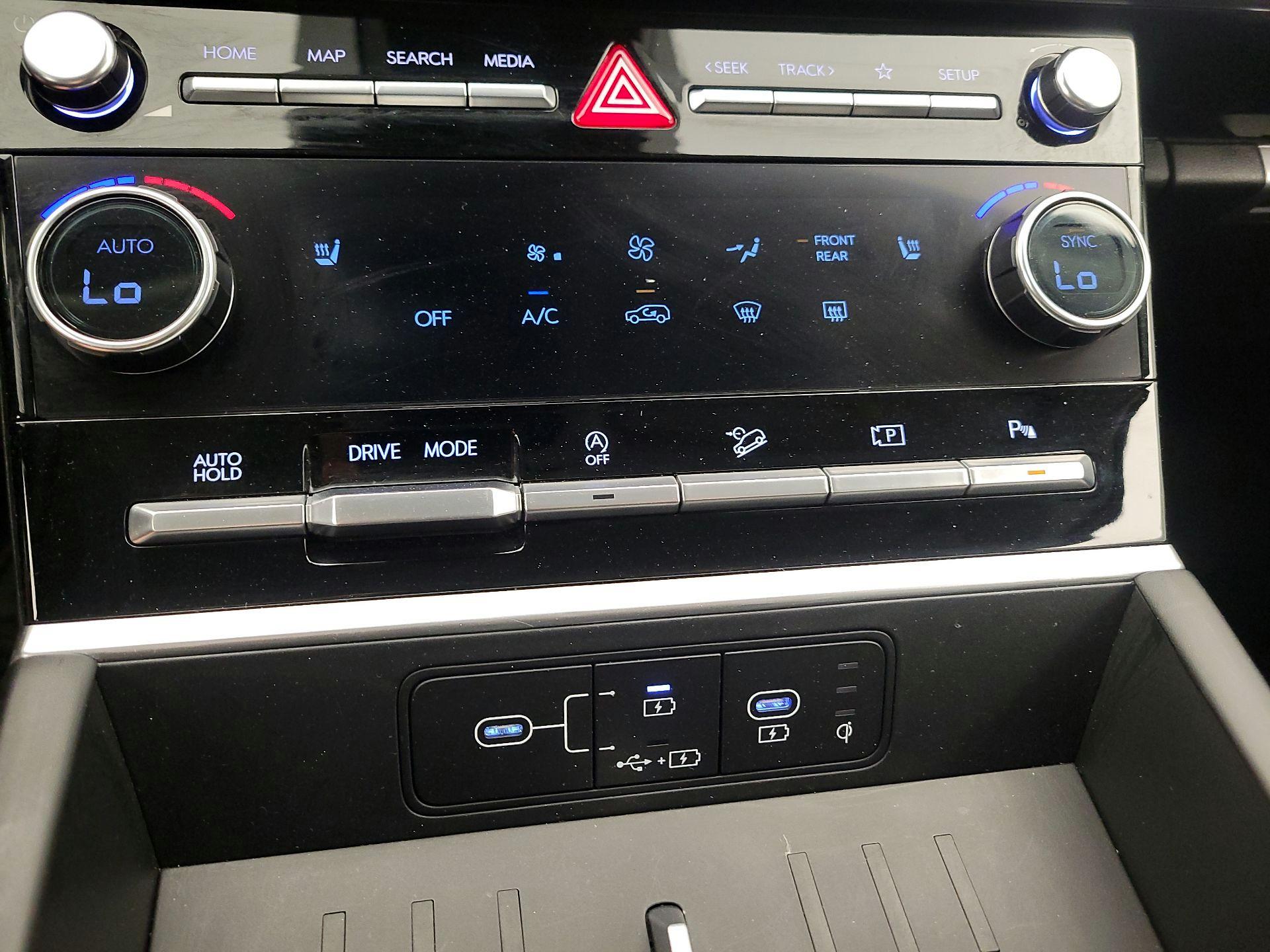 Thumbnail: 2025 Hyundai Santa Fe - 16