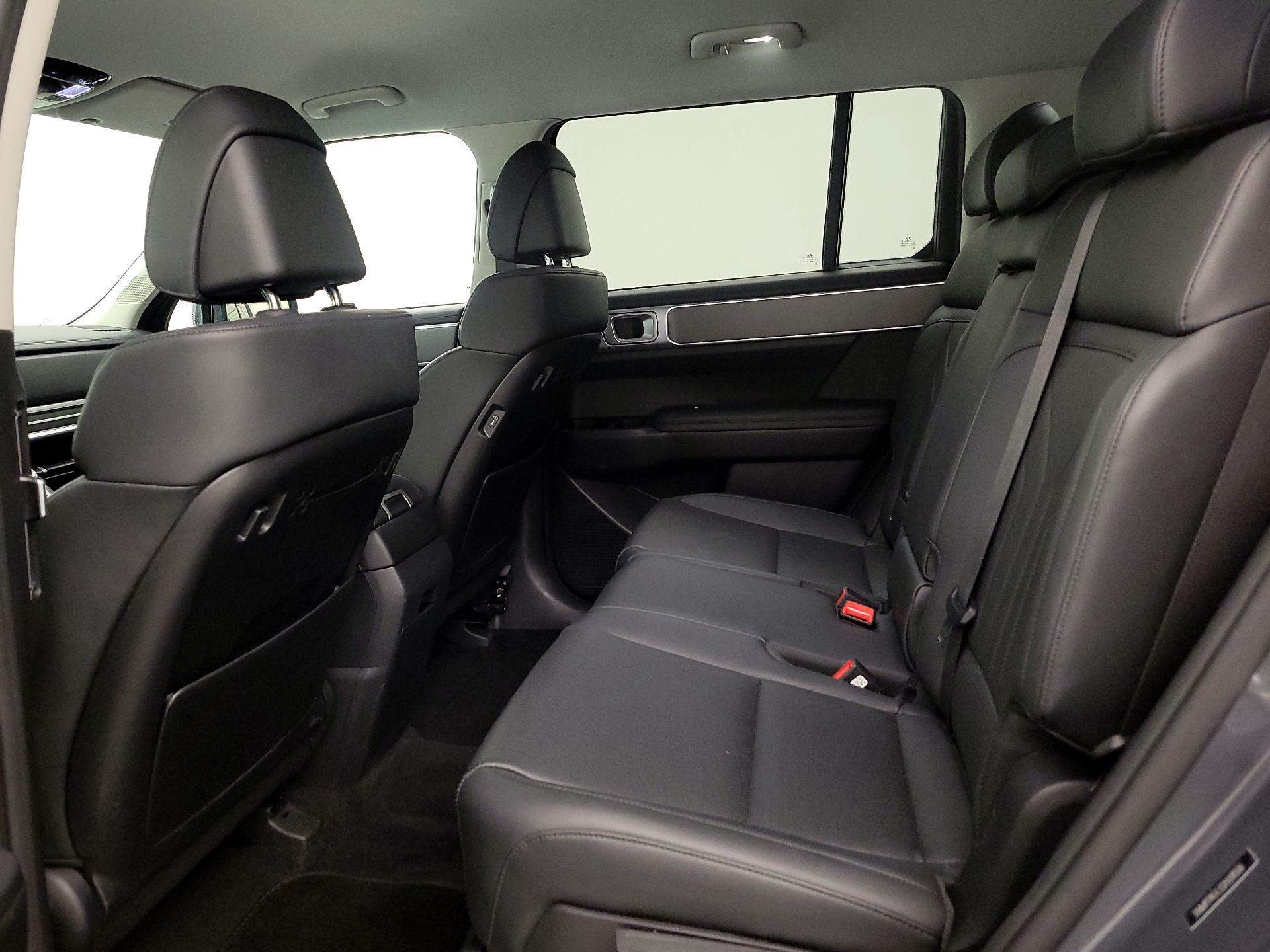 Thumbnail: 2025 Hyundai Santa Fe - 19