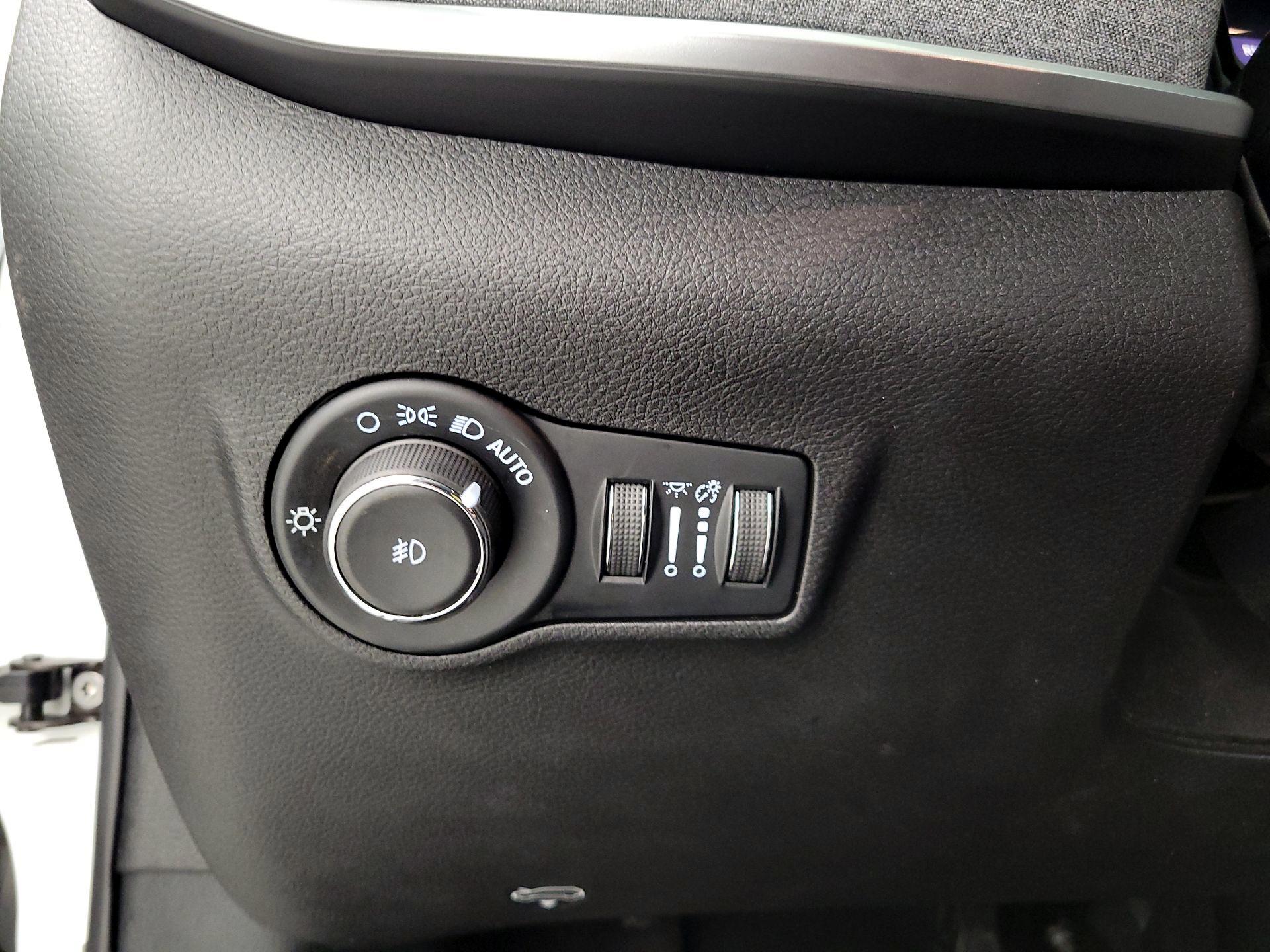 Thumbnail: 2025 Jeep Compass - 13