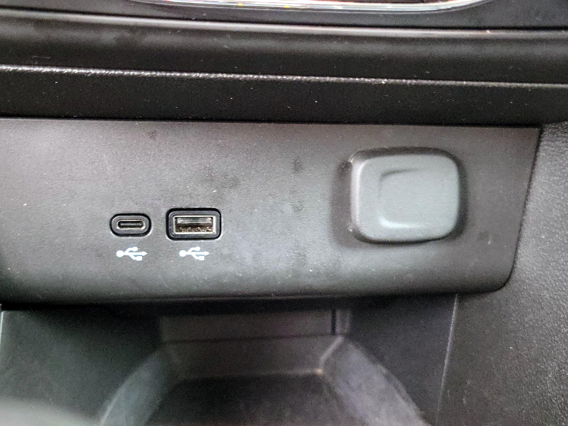 Thumbnail: 2025 Buick Encore GX - 18