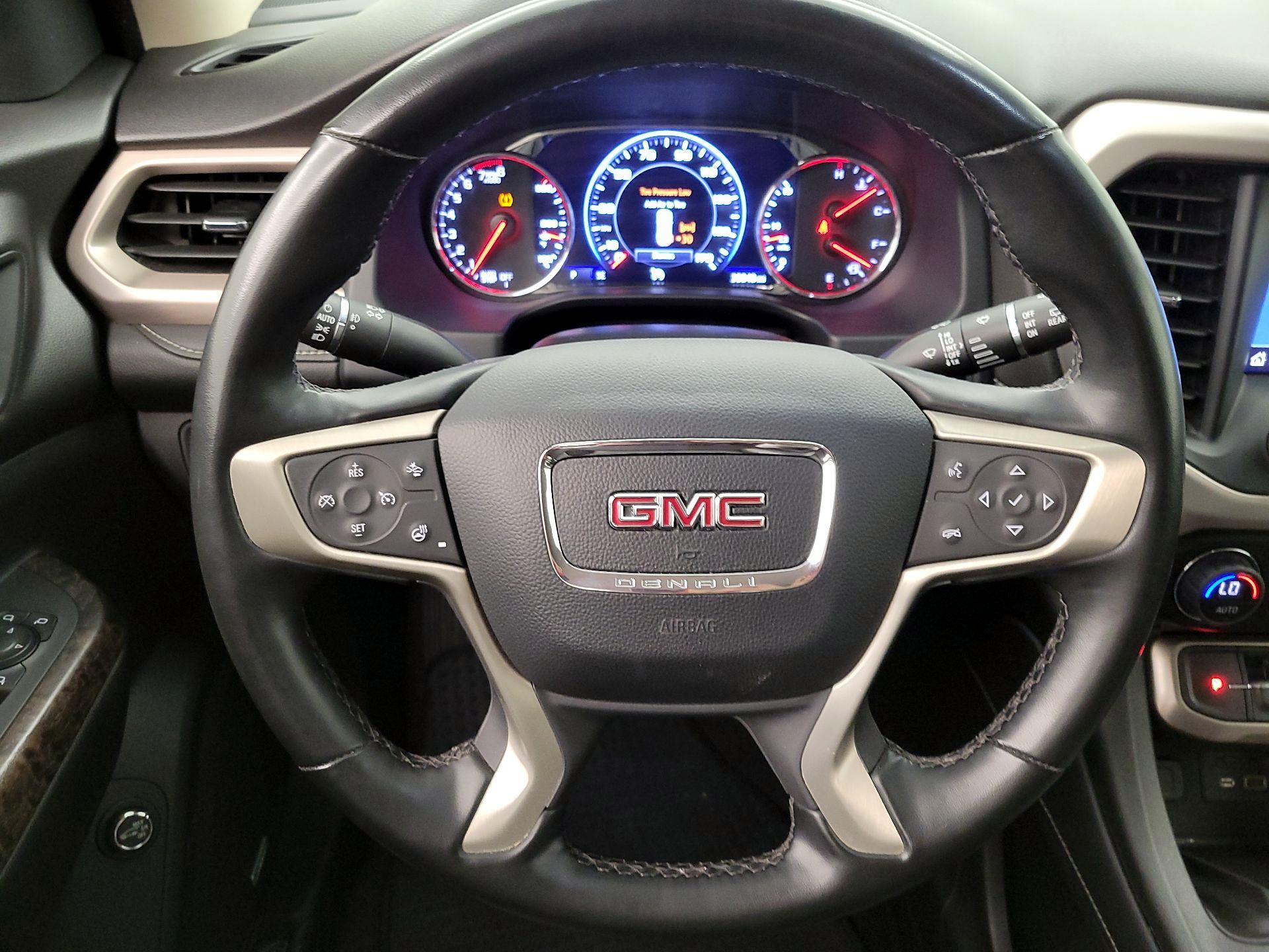 Thumbnail: 2023 GMC Acadia - 10