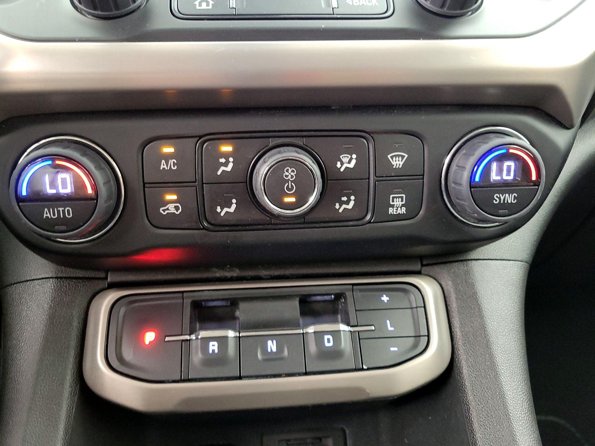 Thumbnail: 2023 GMC Acadia - 17