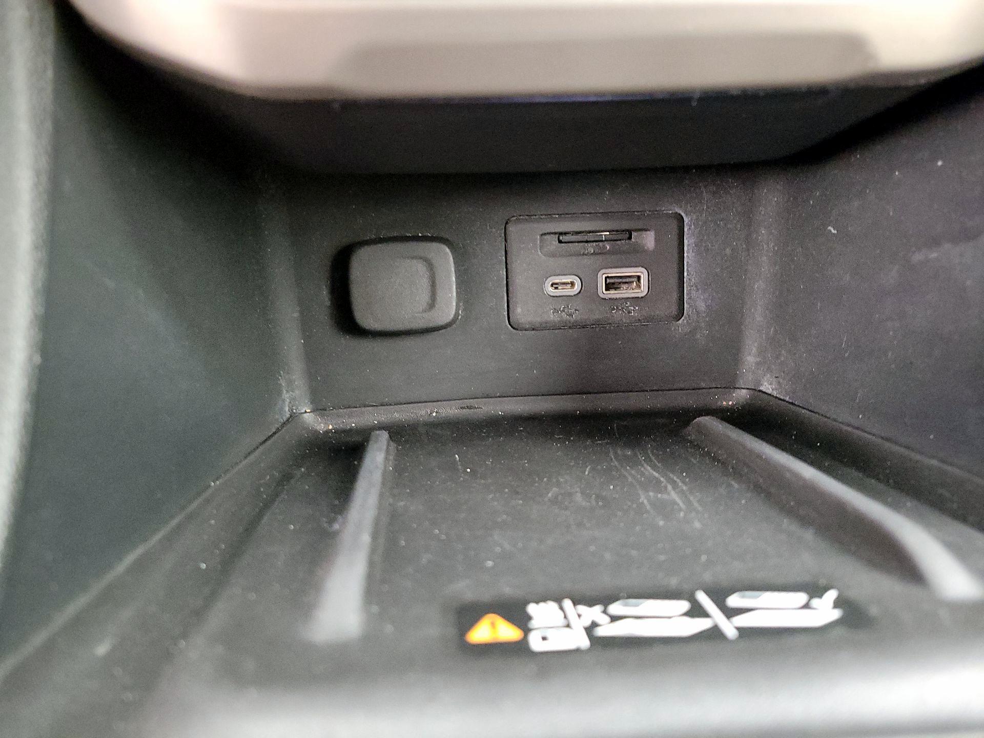 Thumbnail: 2023 GMC Acadia - 19