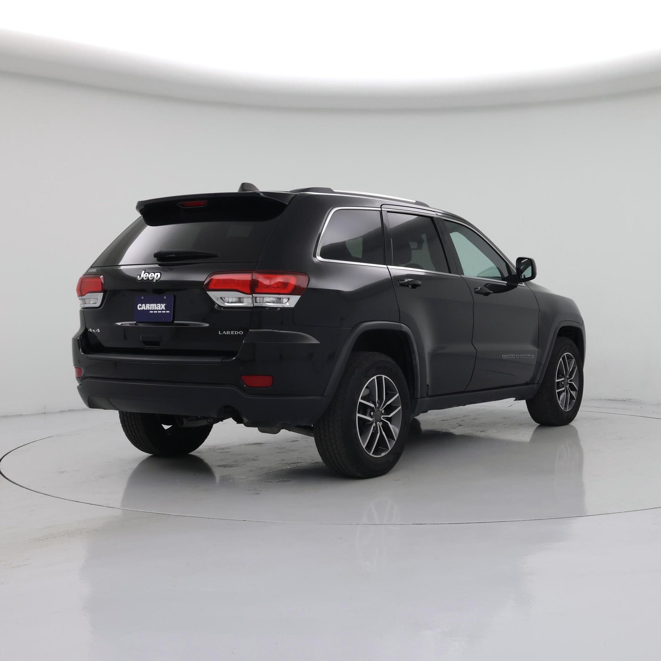 Thumbnail: 2020 Jeep Grand Cherokee - 8