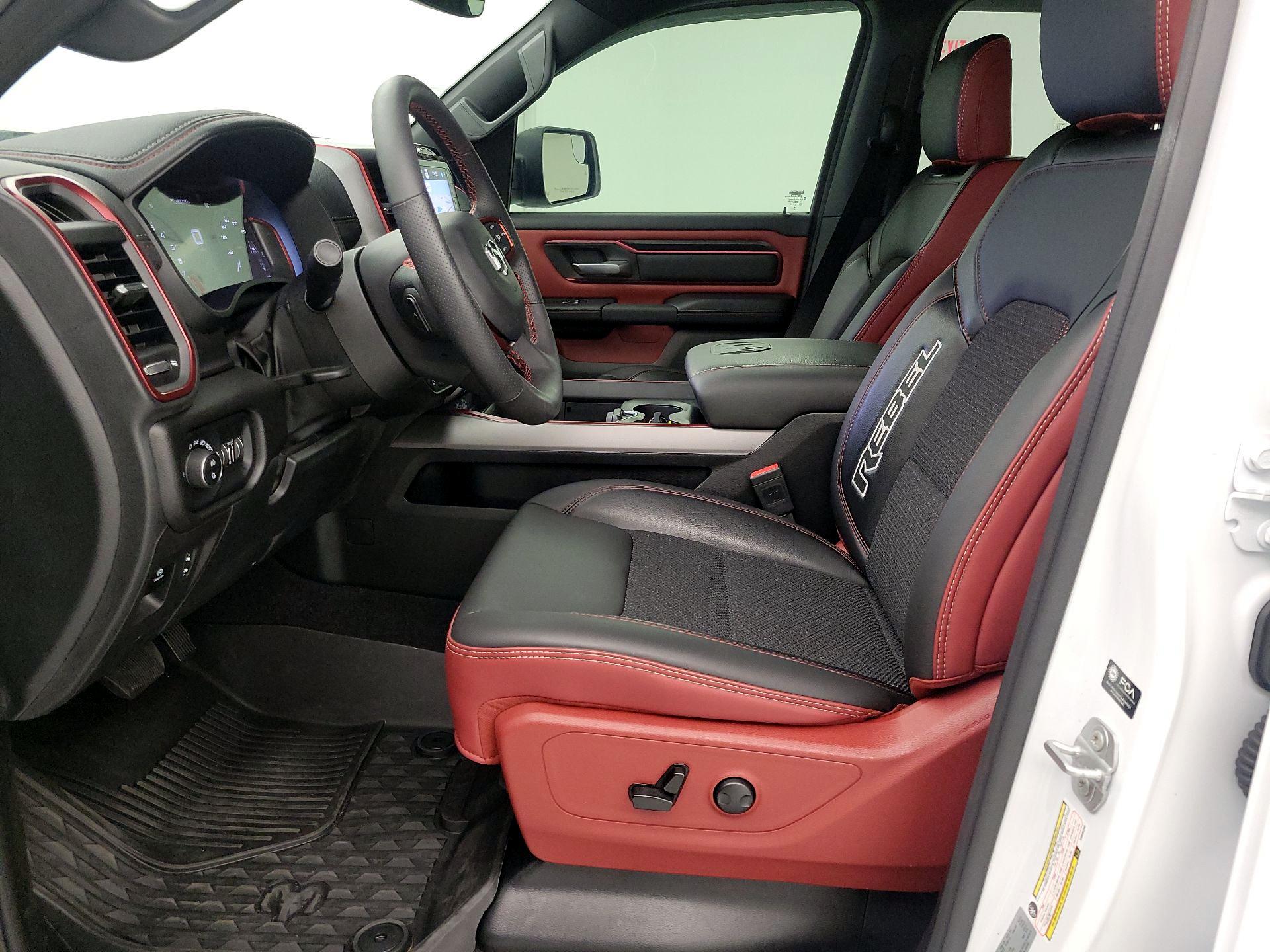 Thumbnail: 2025 RAM 1500 - 11