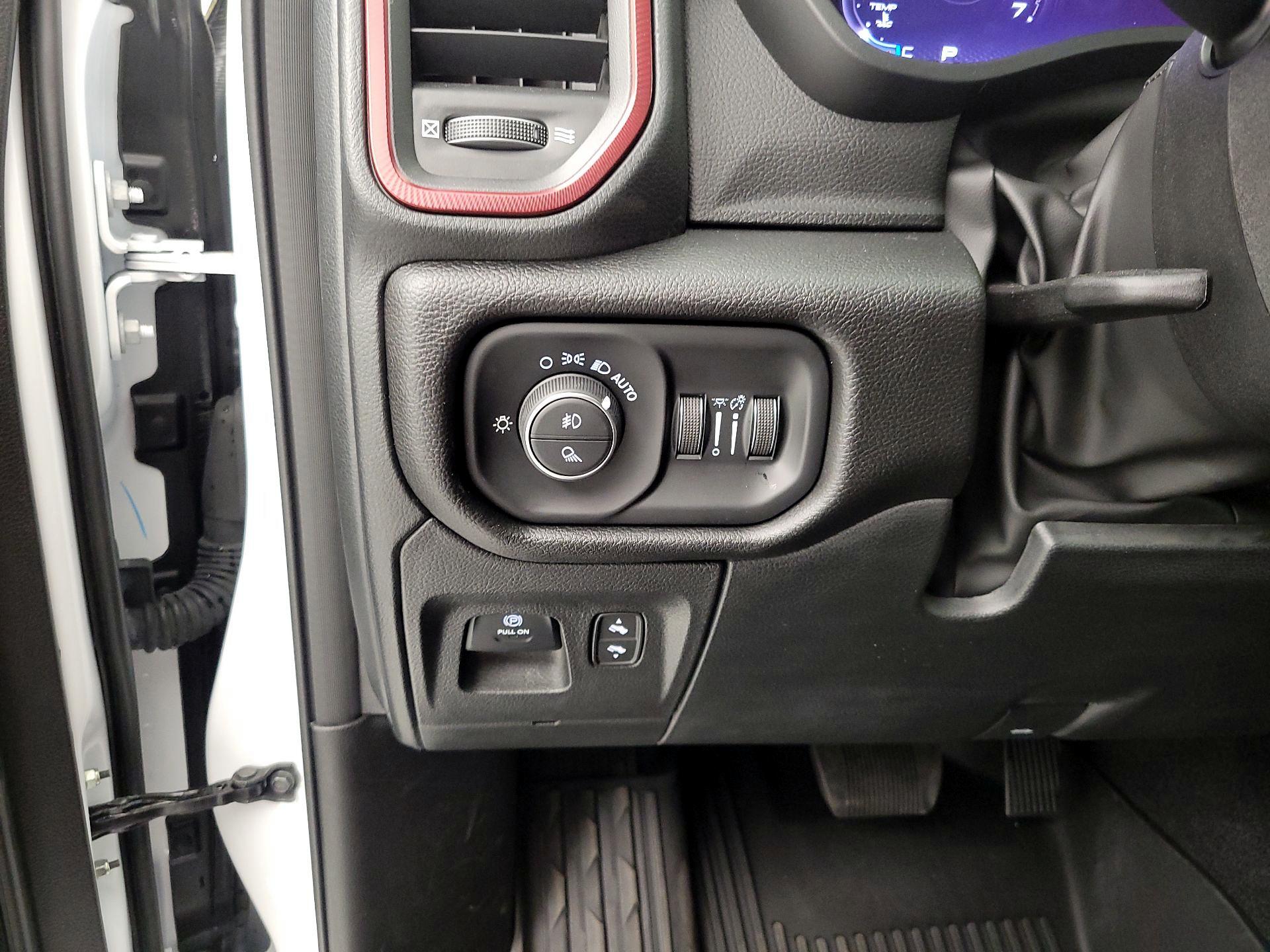 Thumbnail: 2025 RAM 1500 - 13